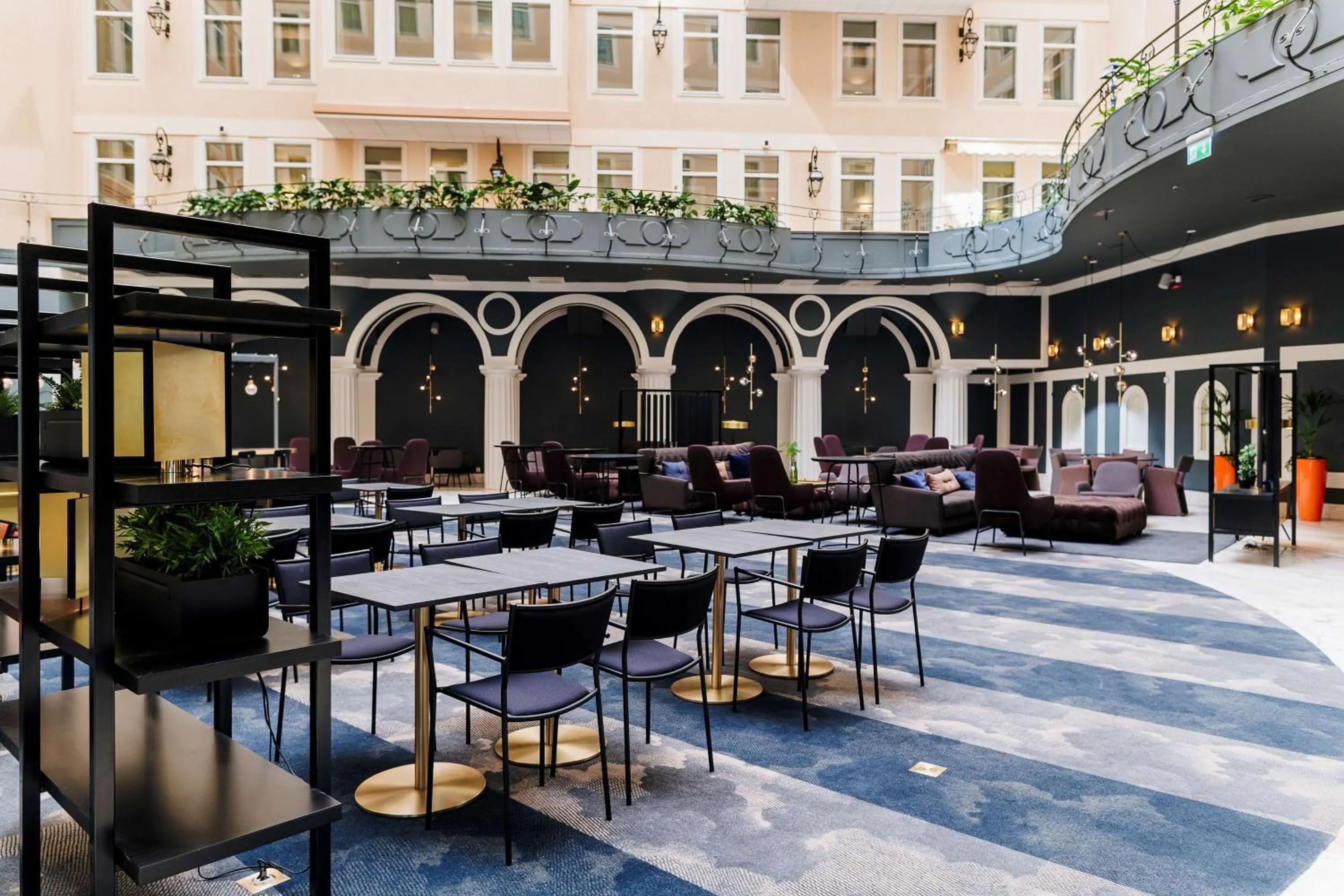 Restaurant/places to eat in Scandic Star Sollentuna