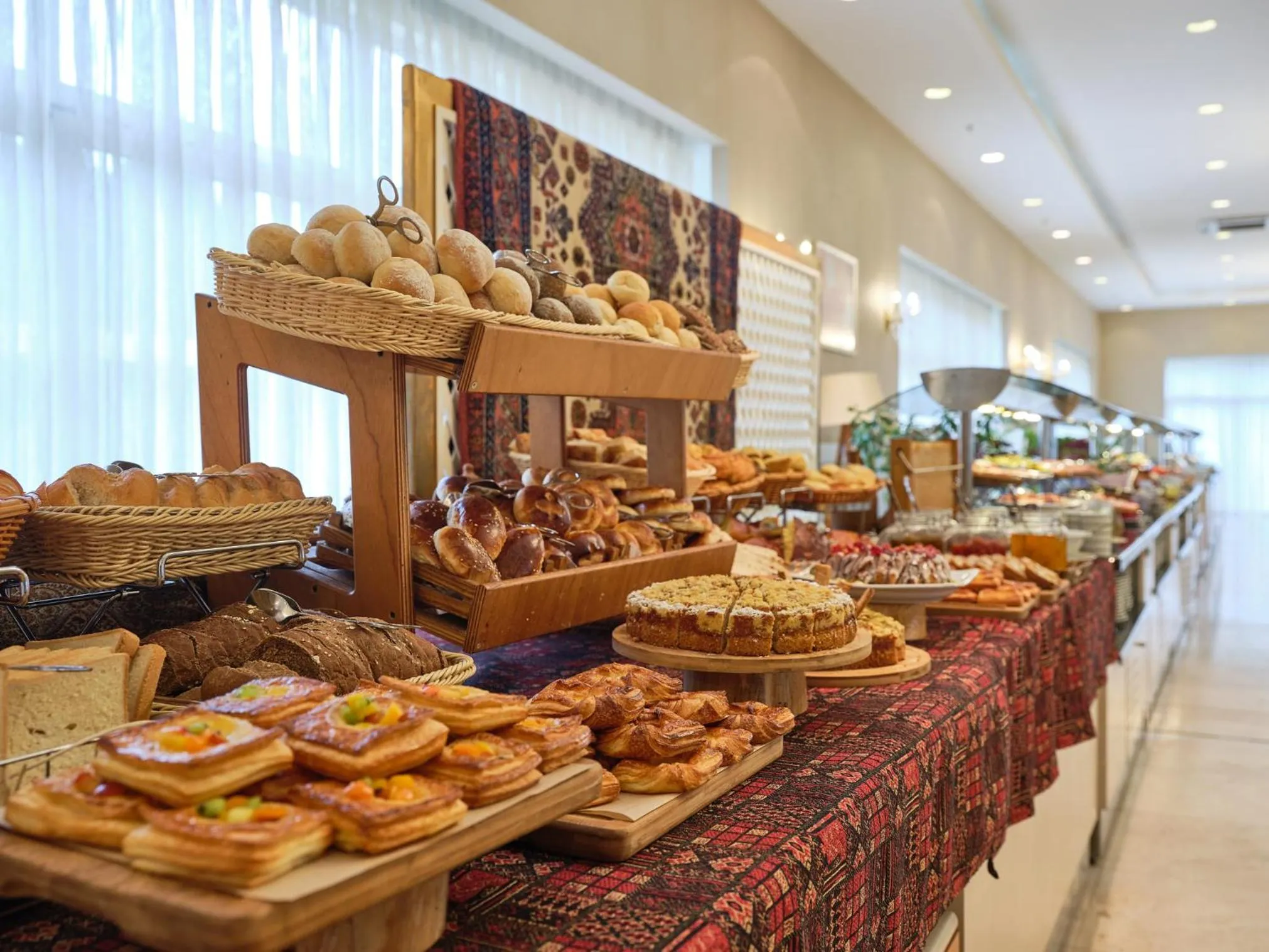 Buffet breakfast in Qafqaz Riverside Hotel