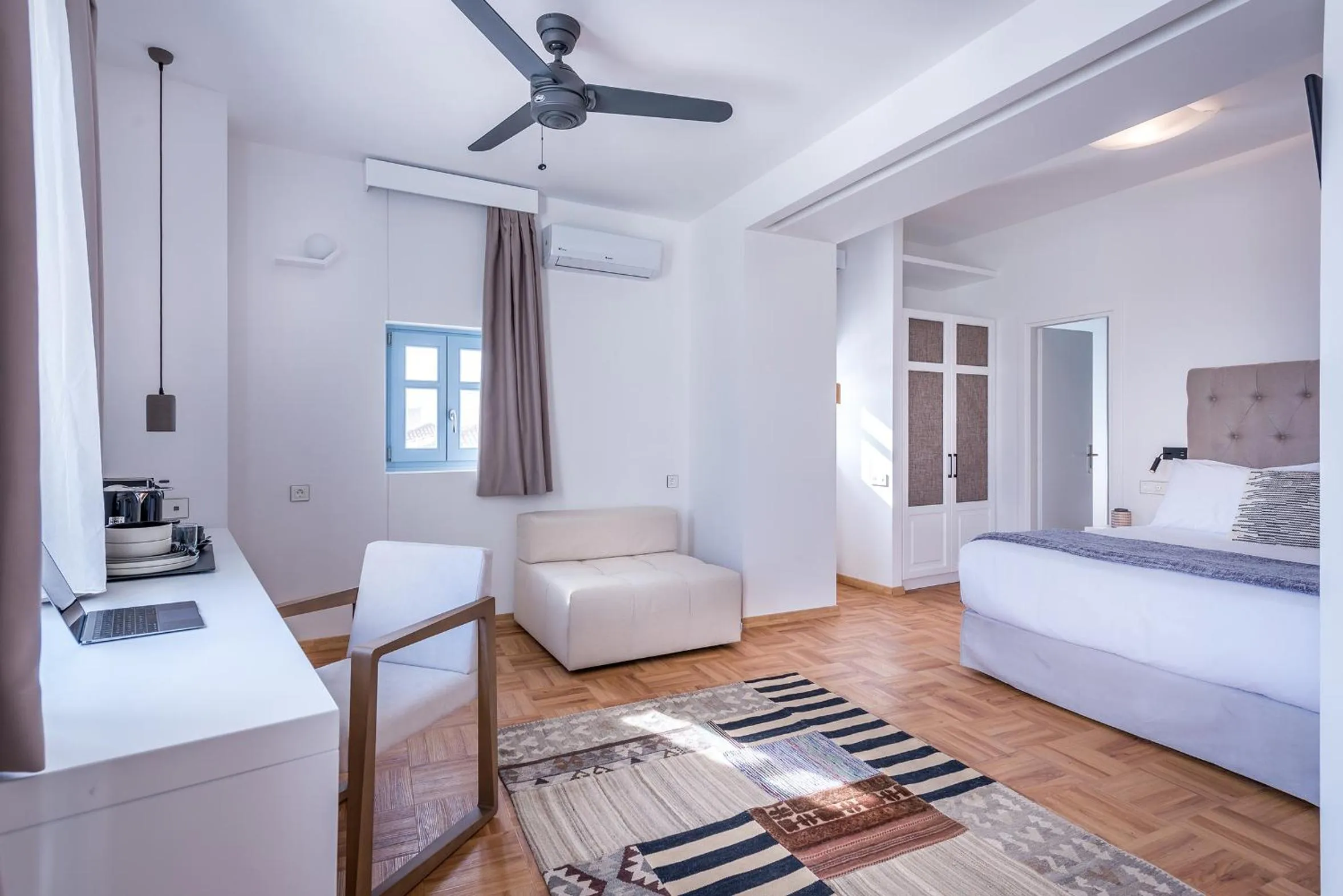 Bed in Shapes Luxury Suites