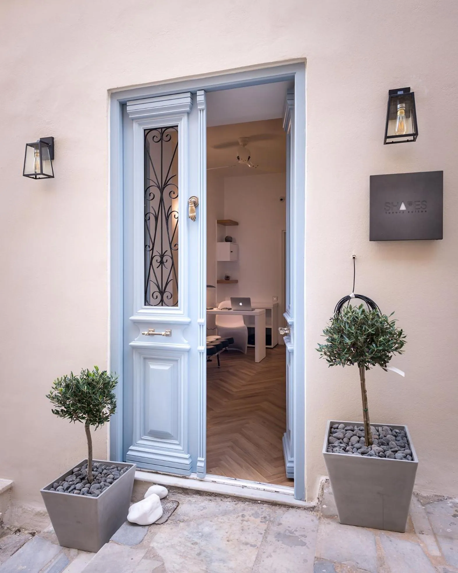 Bed in Shapes Luxury Suites