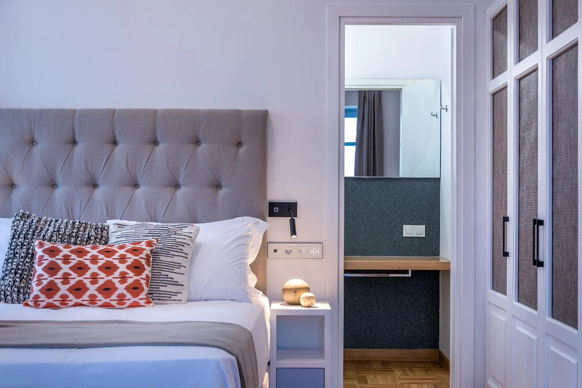 Bed in Shapes Luxury Suites