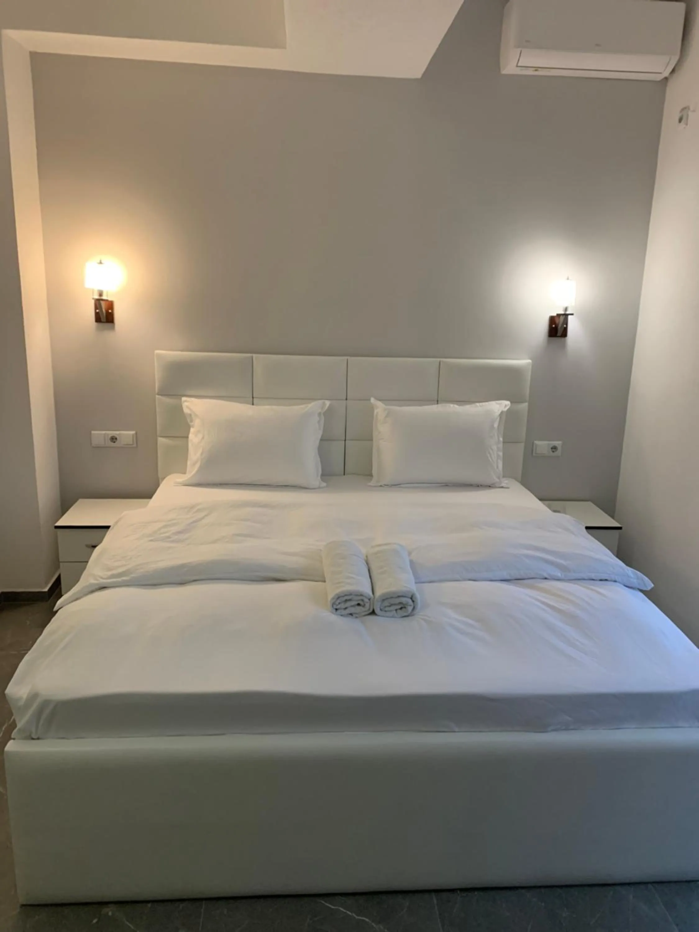 Bed in Hotel Albatros