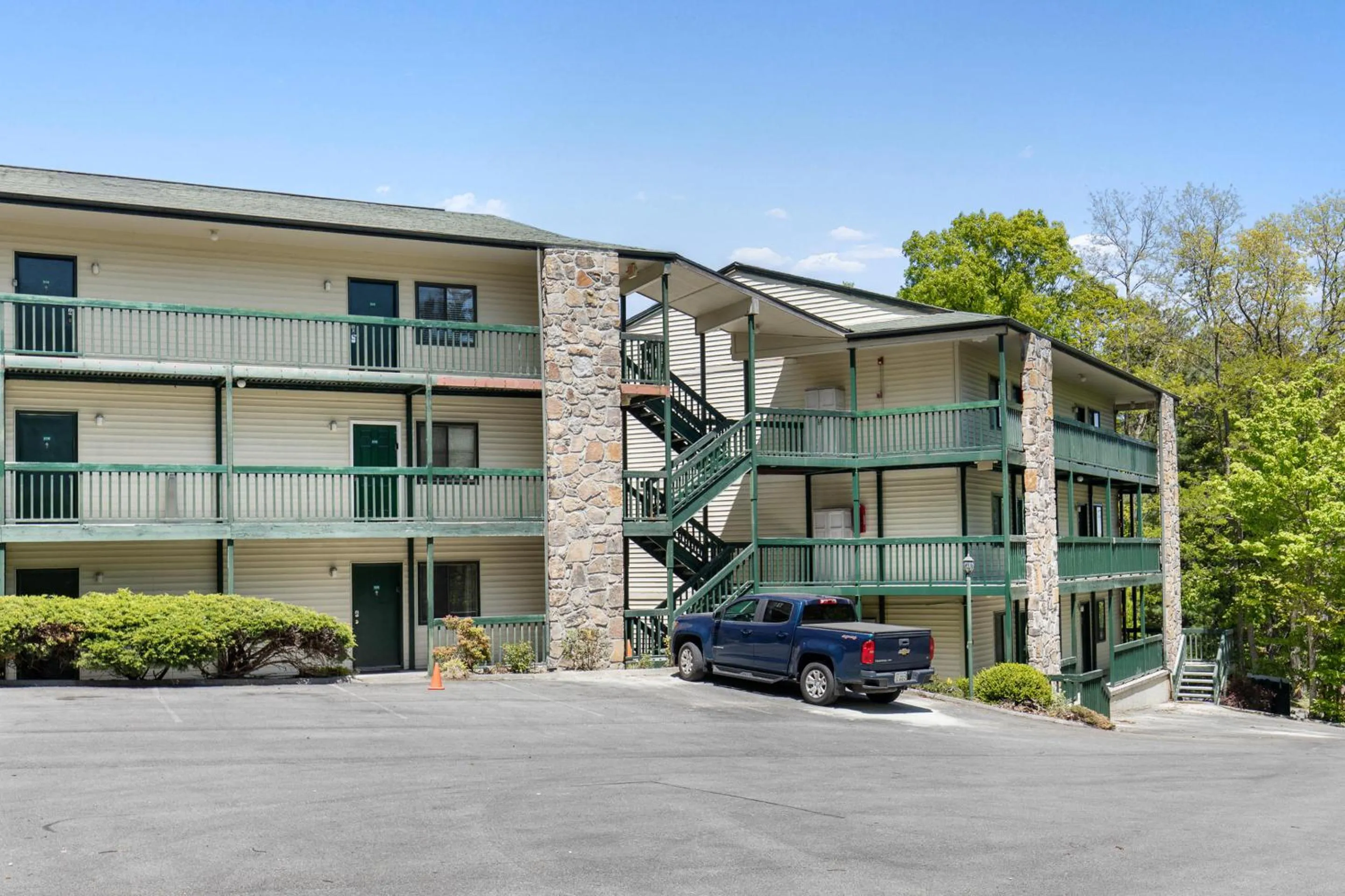 Property building in Bear Cub Retreat