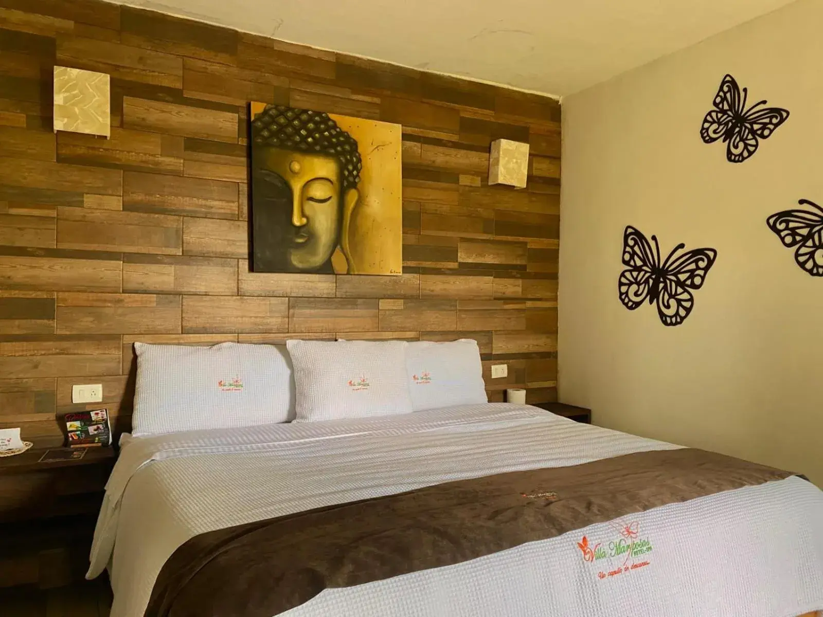 Queen Room with Pool View in Hotel Villas Mariposas Queen Room with Pool View in Hotel Villas Mariposas
