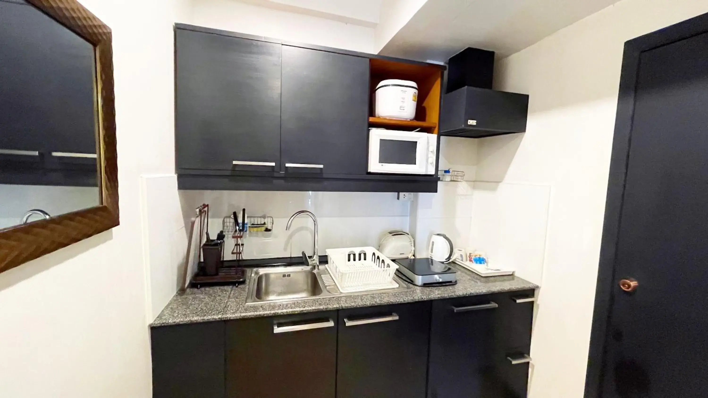 Kitchen or kitchenette in Beach Gallery House Kitchen or kitchenette in Beach Gallery House