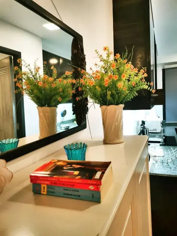 Kitchen or kitchenette in Beach Gallery House