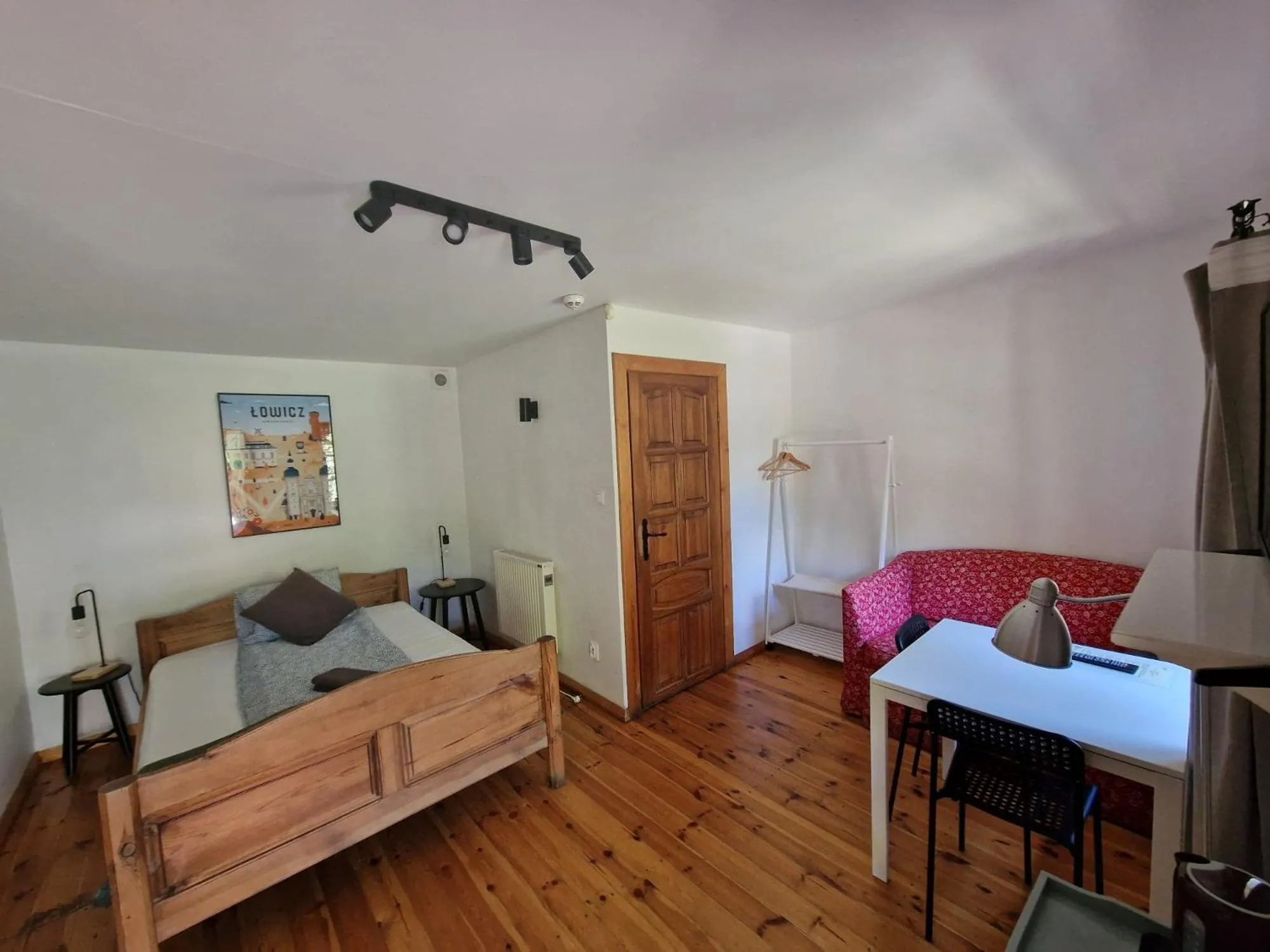 Bed in Oberża pod Złotym Prosiakiem