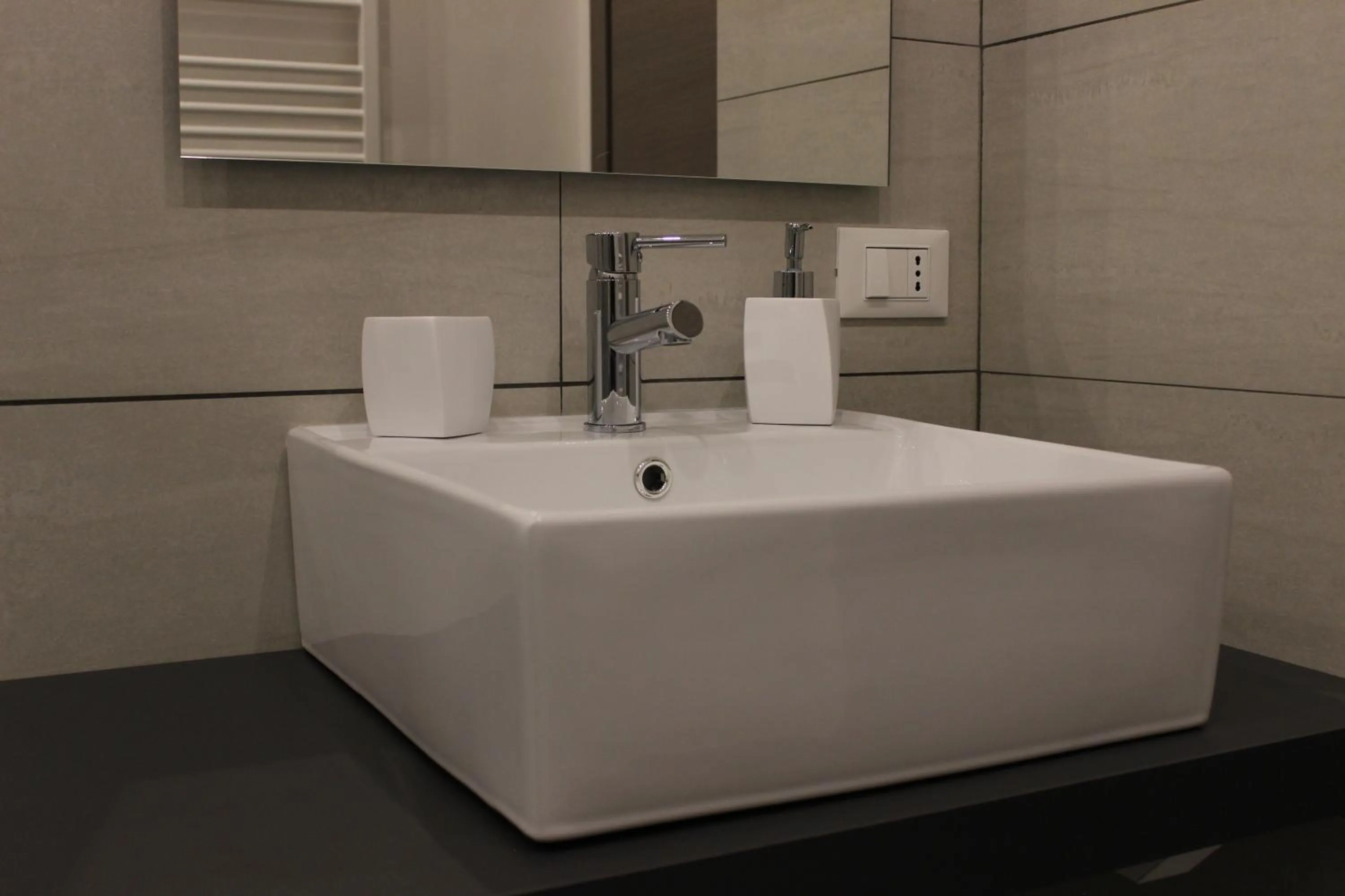 Bathroom in Residenza Guglielmo - Free Parking