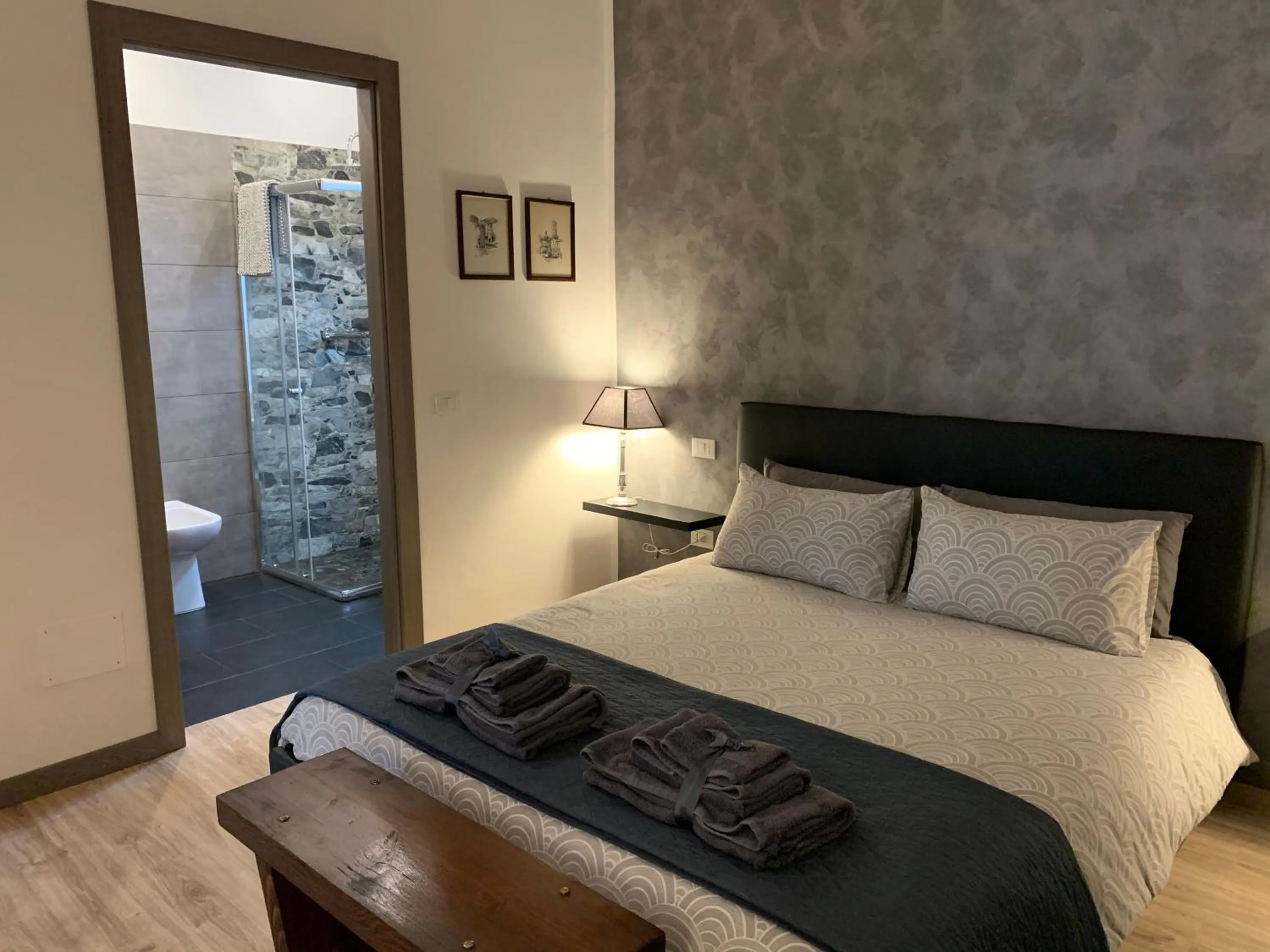 Bed in Residenza Guglielmo - Free Parking