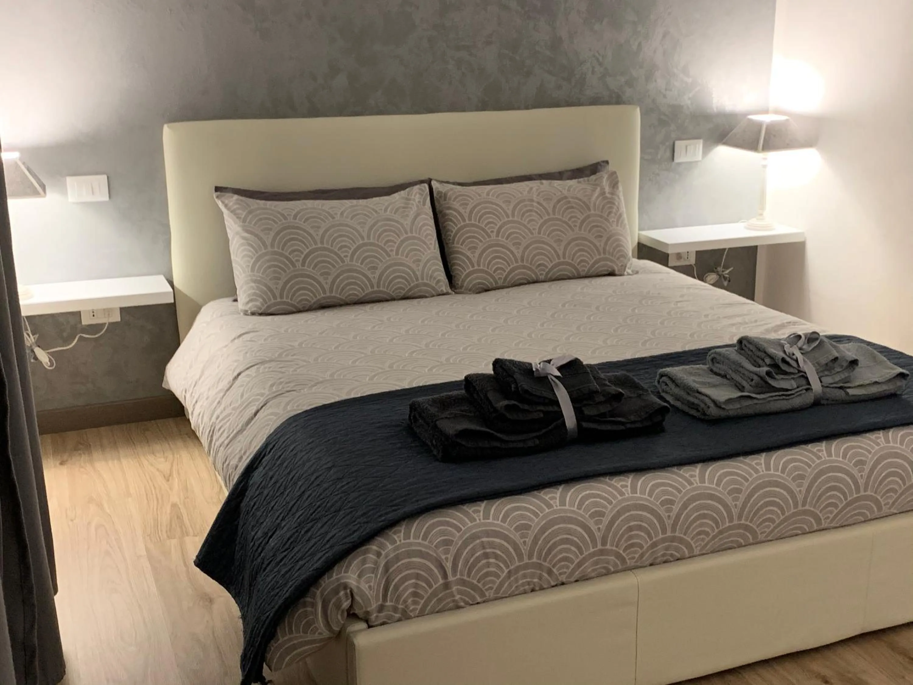 Bed in Residenza Guglielmo - Free Parking