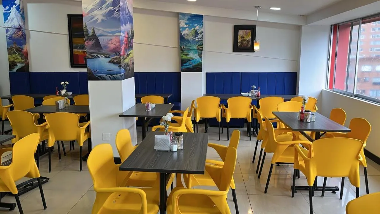 Restaurant/places to eat in Hotel Bogota Resort