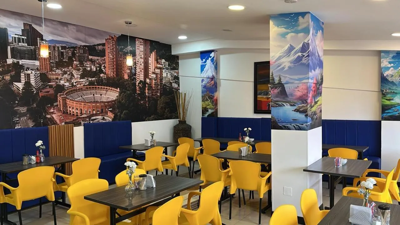 Restaurant/places to eat in Hotel Bogota Resort