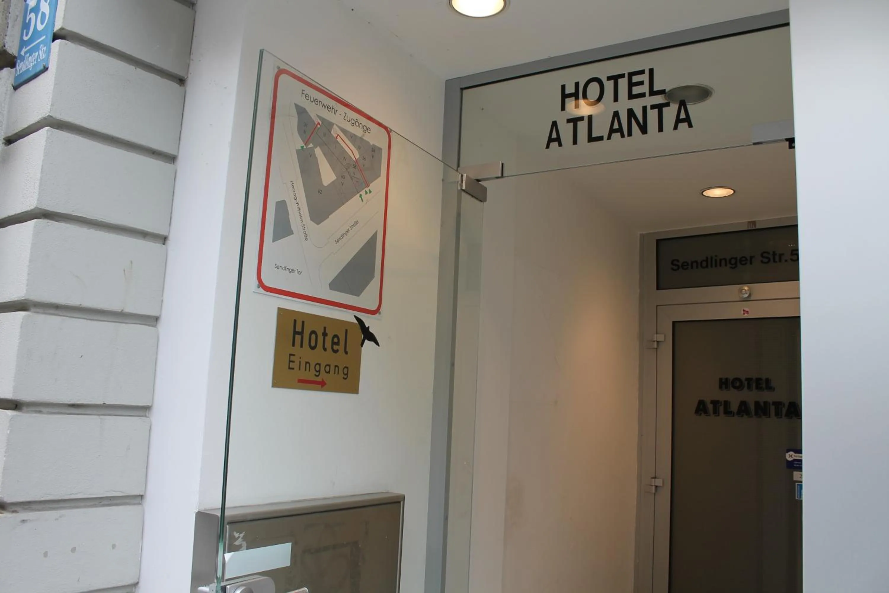 Facade/entrance in Hotel Atlanta