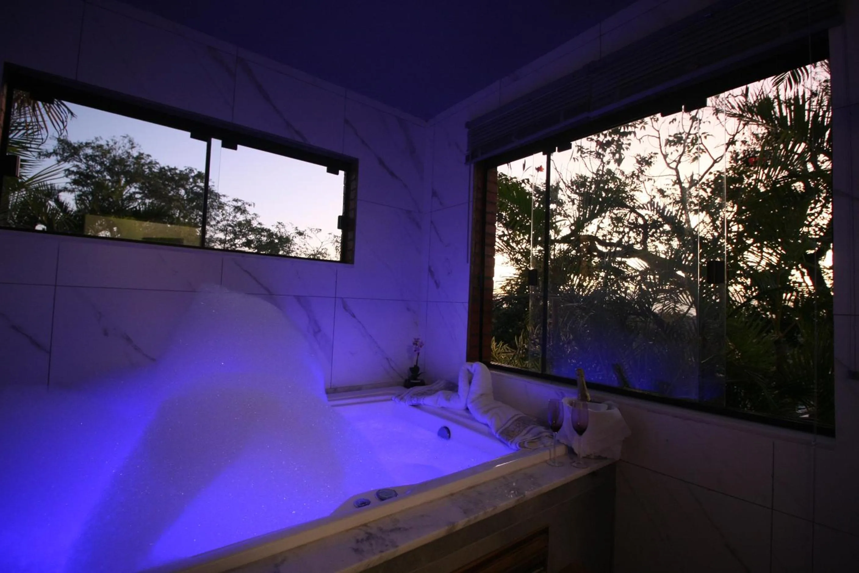 Hot Tub in Pousada Sunset