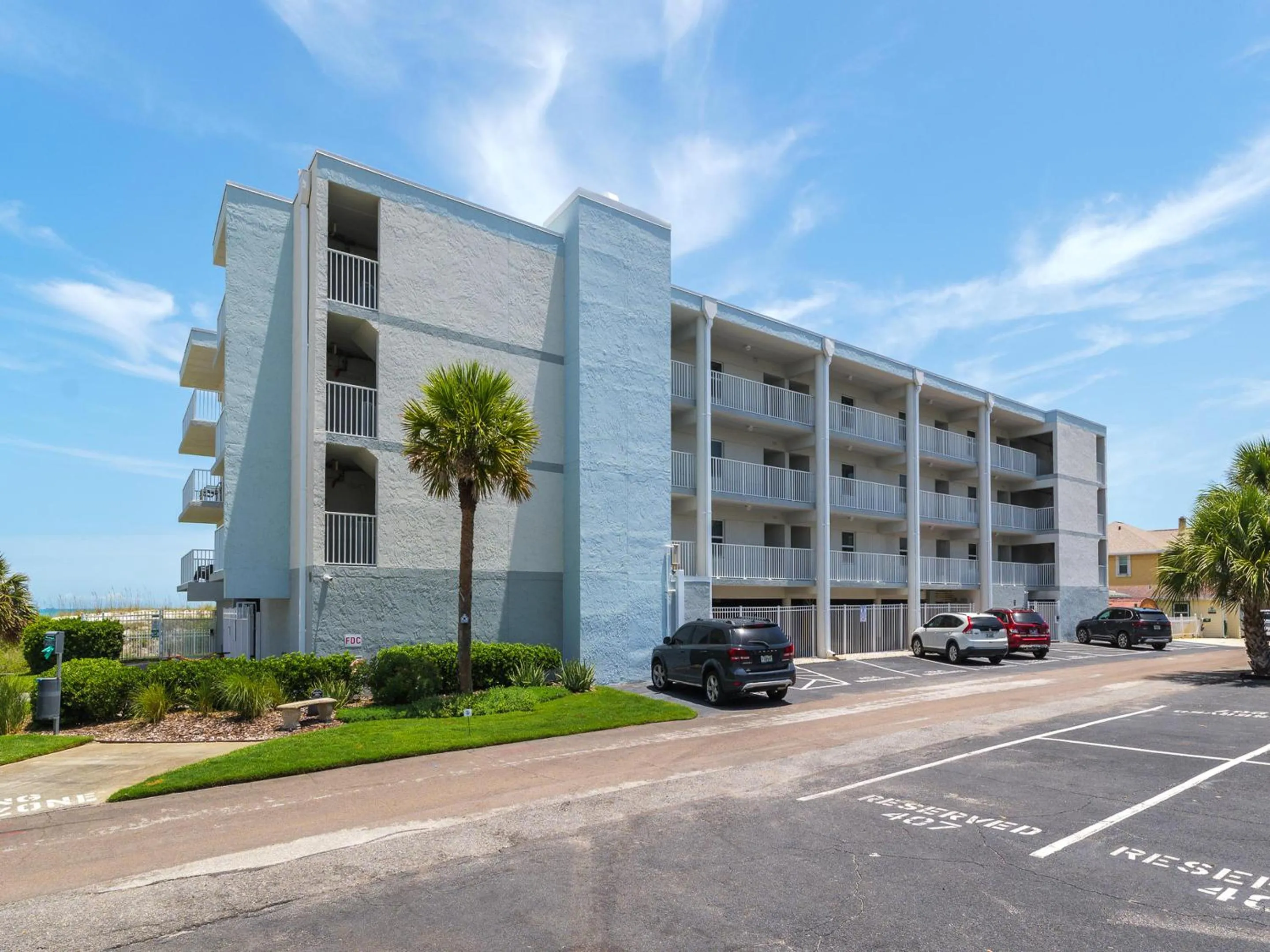 Property building in Jacksonville Beachdrifter 403
