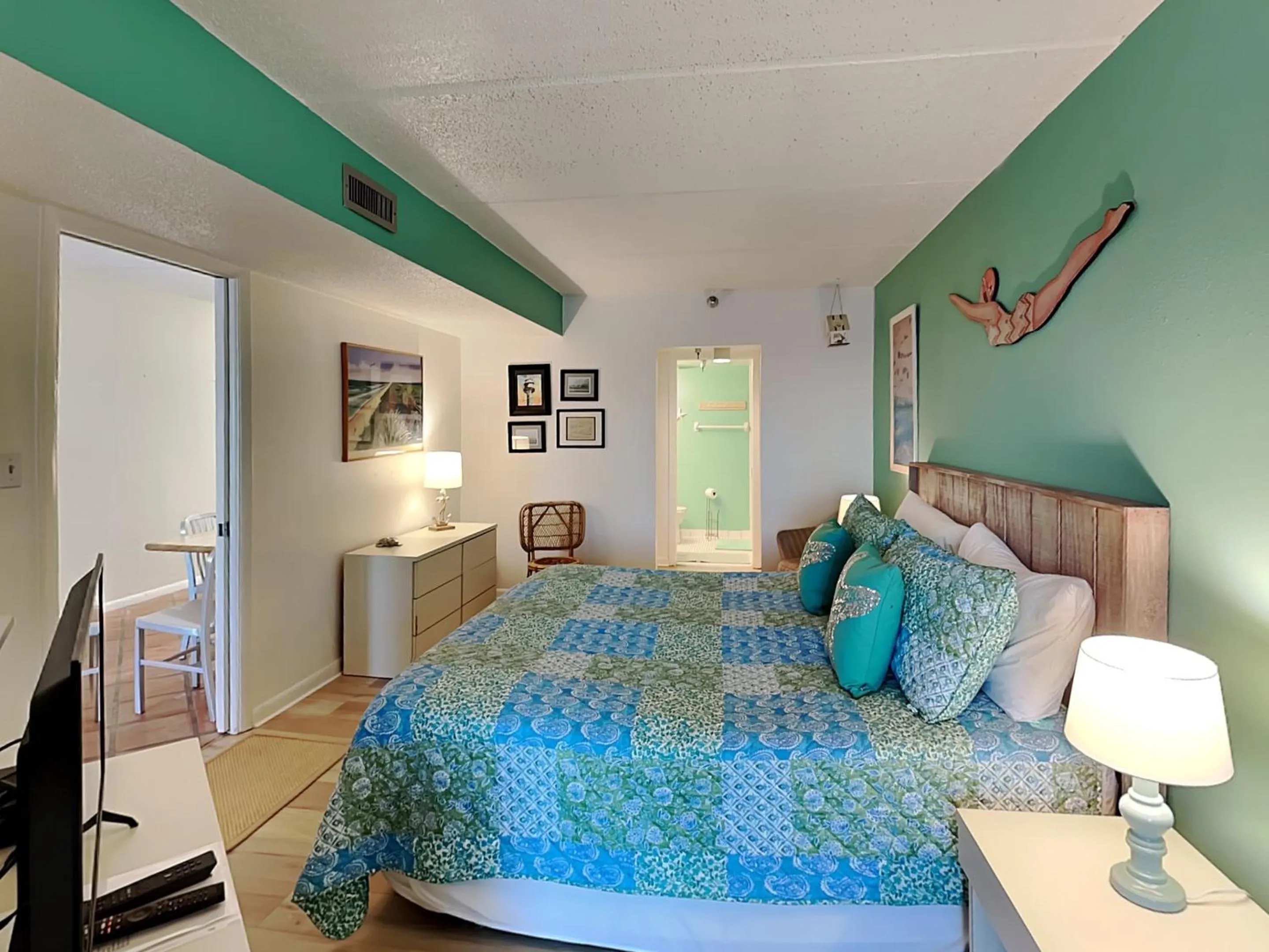 Bed in Jacksonville Beachdrifter 403