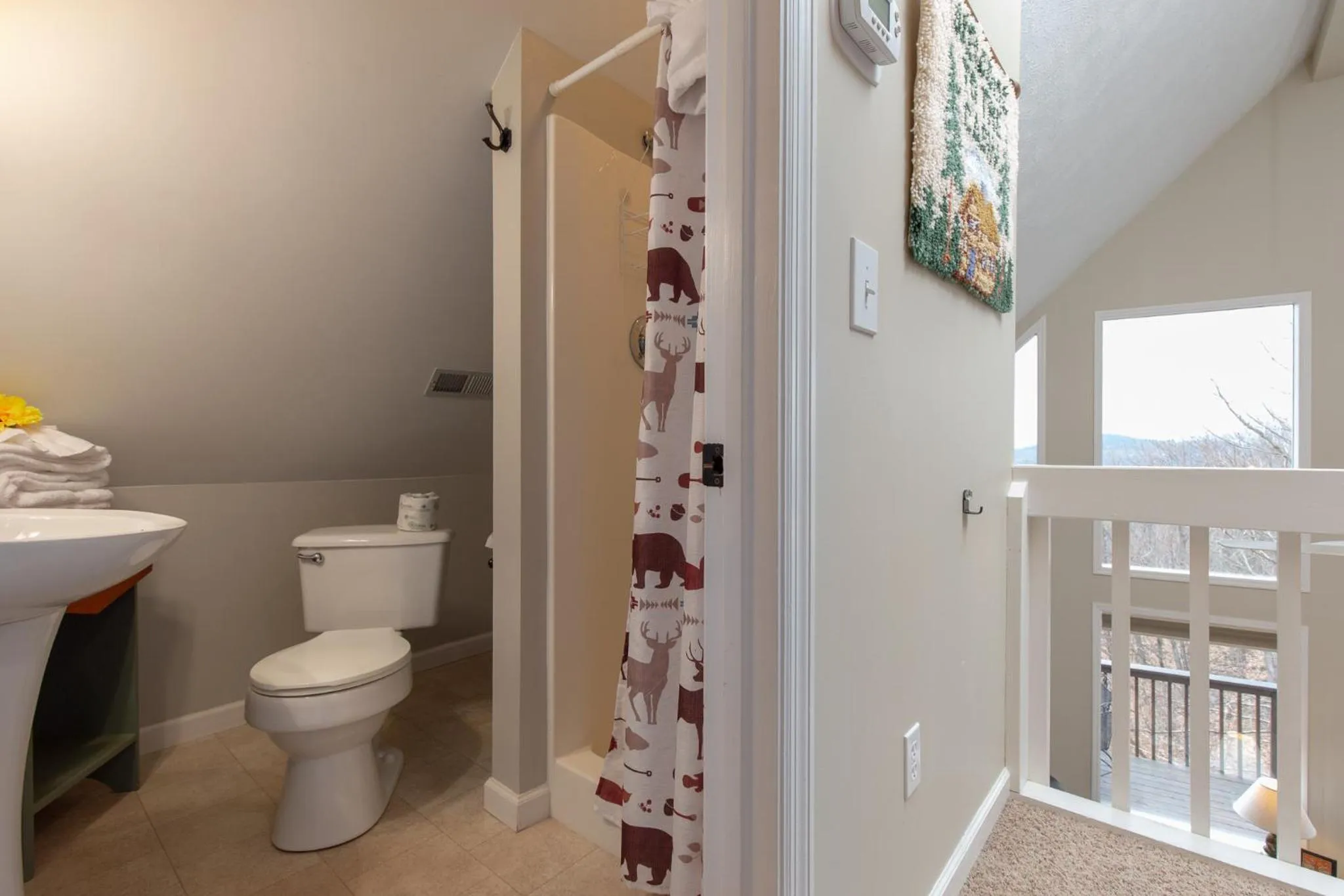 Bathroom in Kickback Kabin