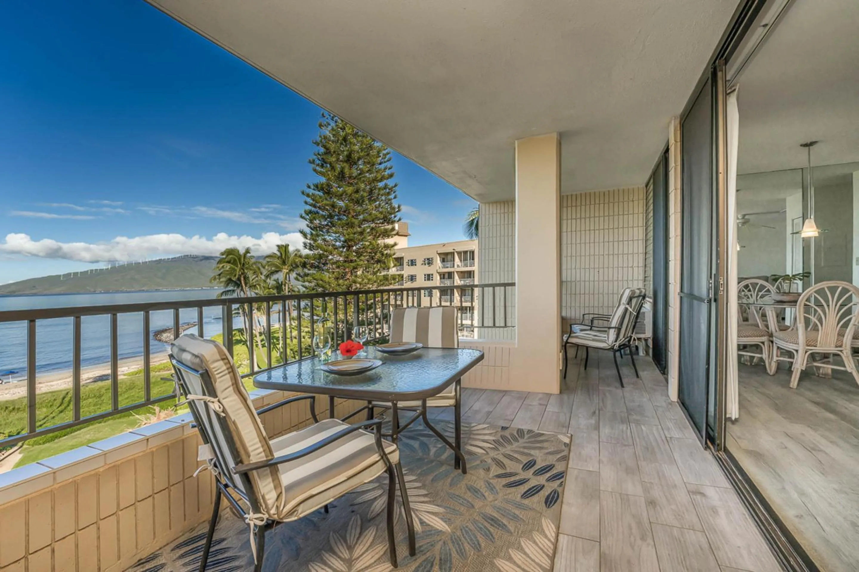 Property building in Koa Lagoon 506