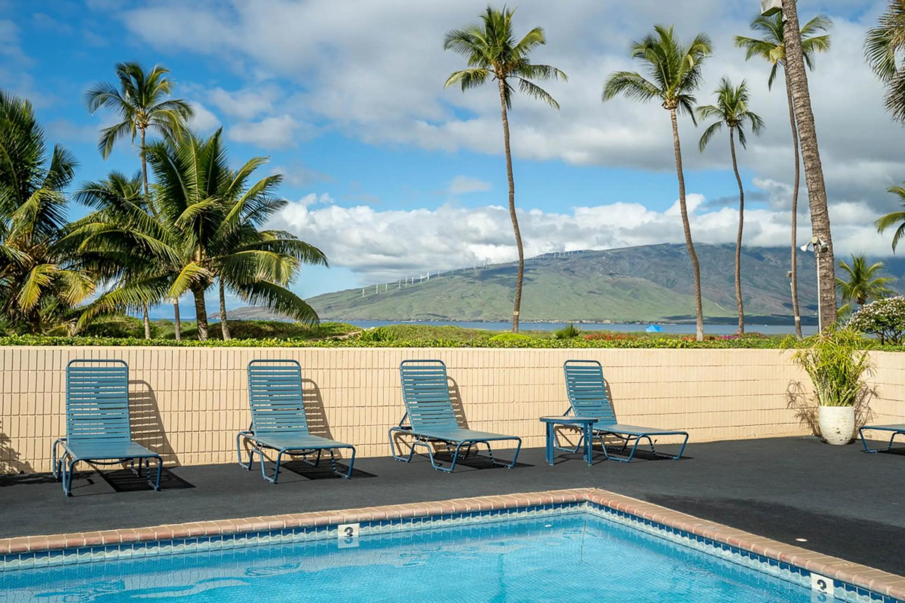 Property building in Koa Lagoon 506