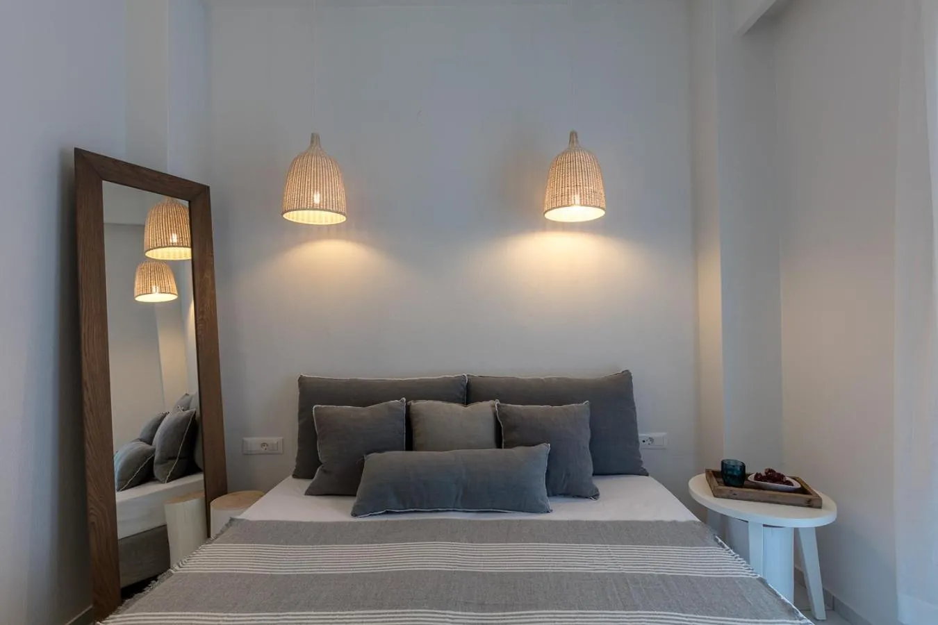 Bed in Akrogiali Beach Hotel Apartments
