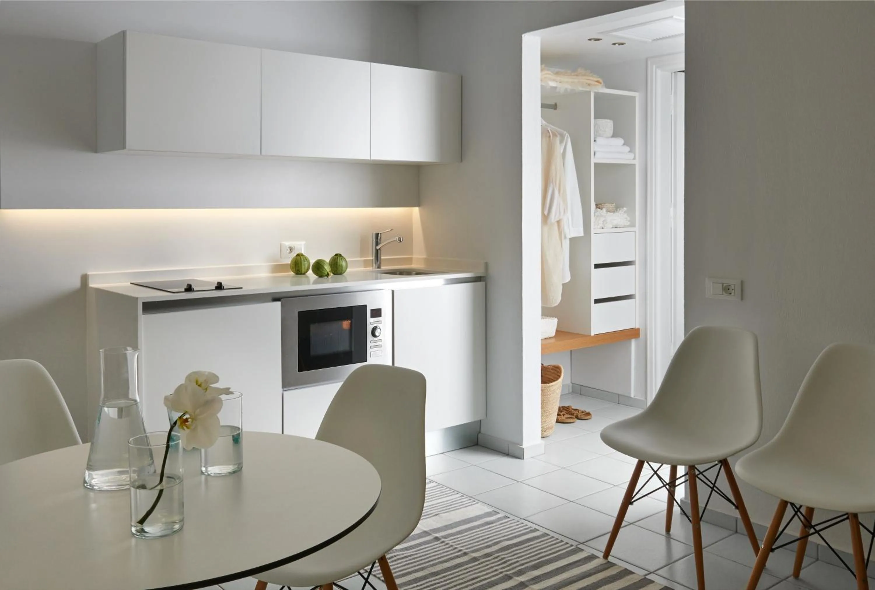 Dining area in Akrogiali Beach Hotel Apartments