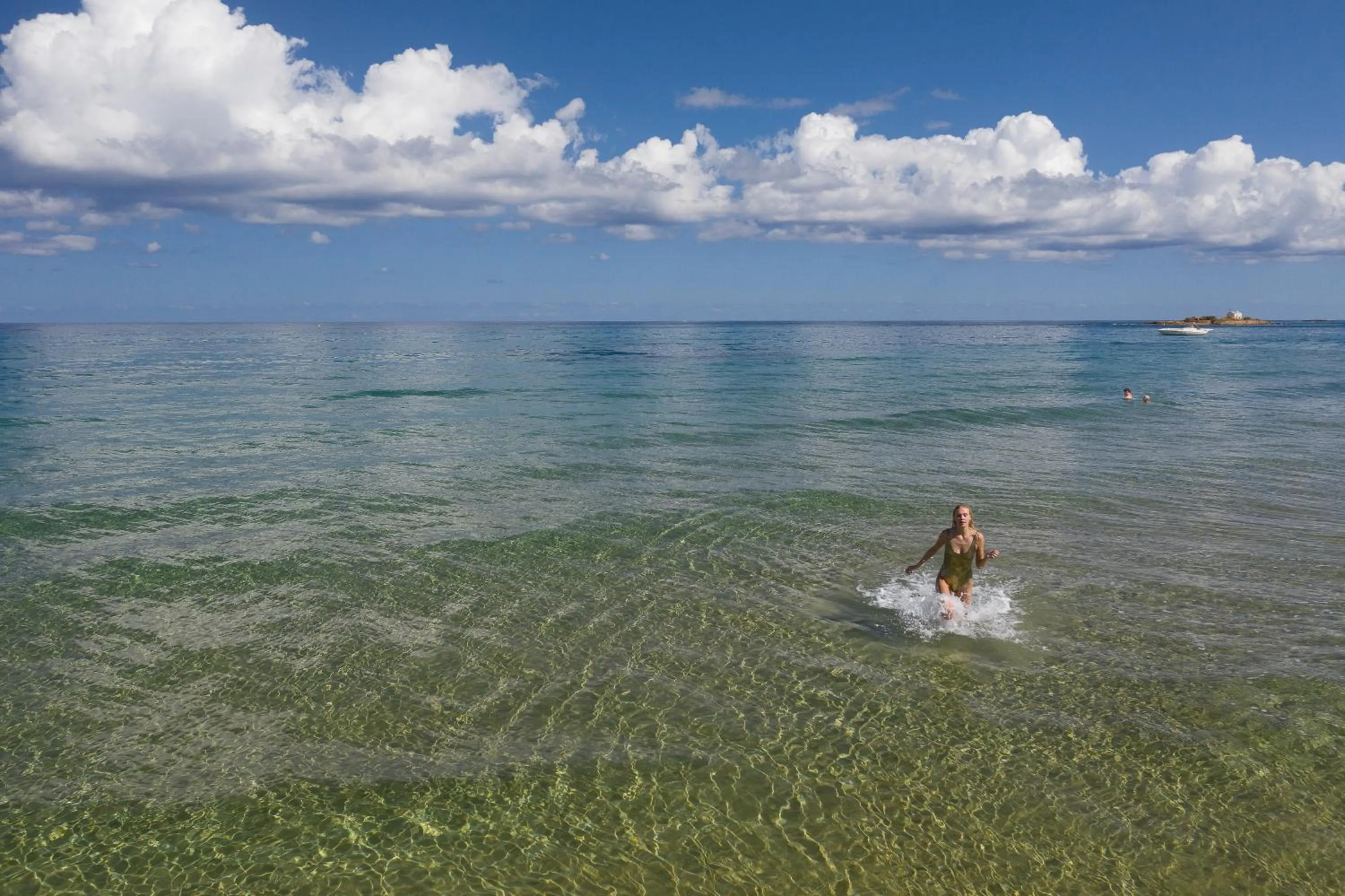 Akrogiali Beach Hotel Apartments