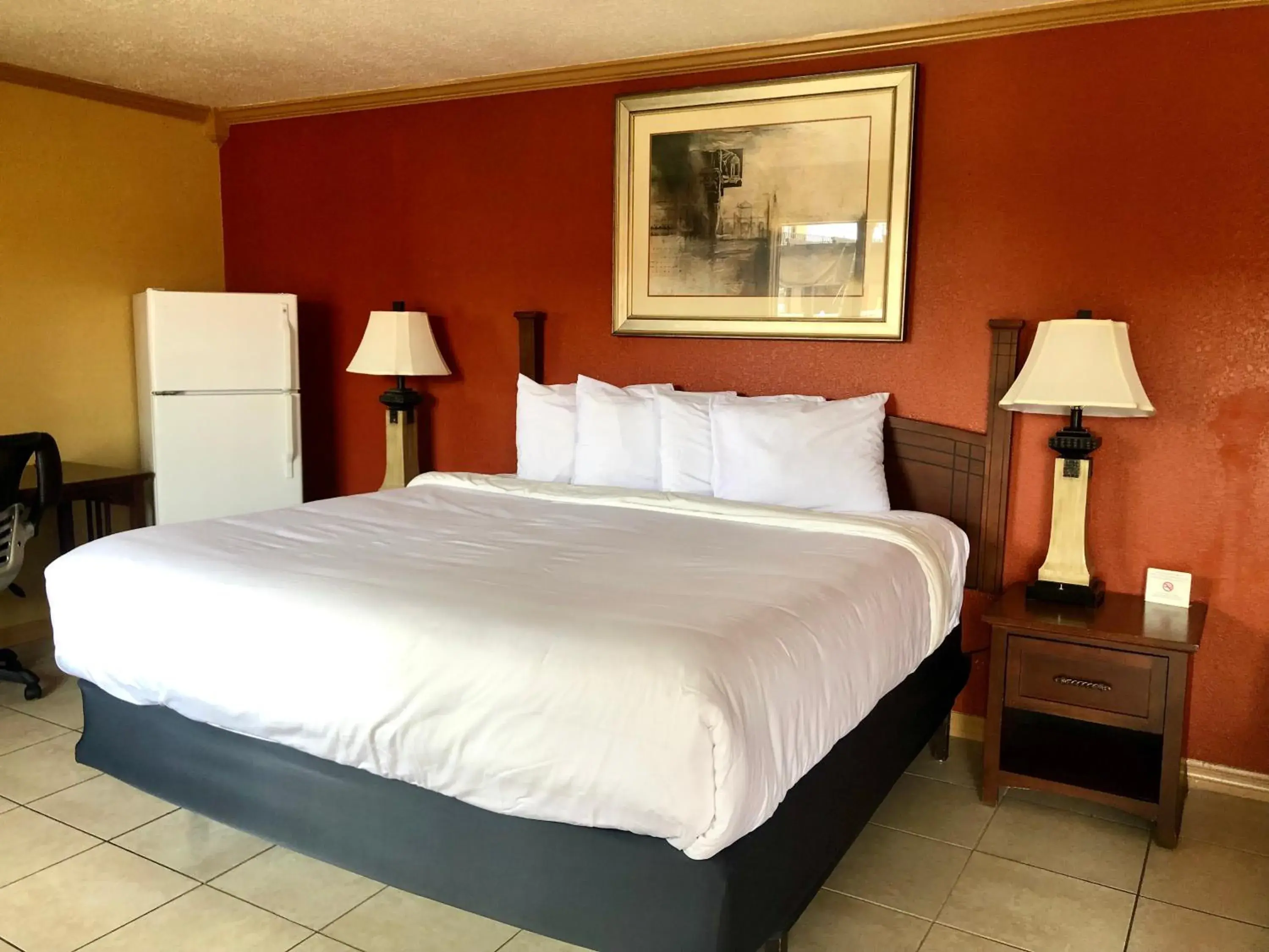 Bed in Americas Best Value Inn & Suites North Port
