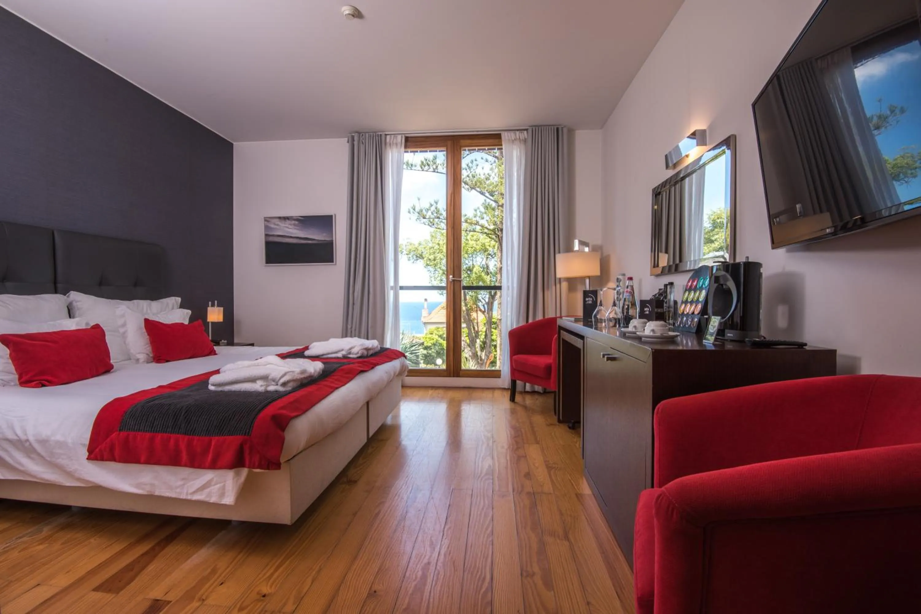 Bed in ARTS IN Hotel Conde Carvalhal