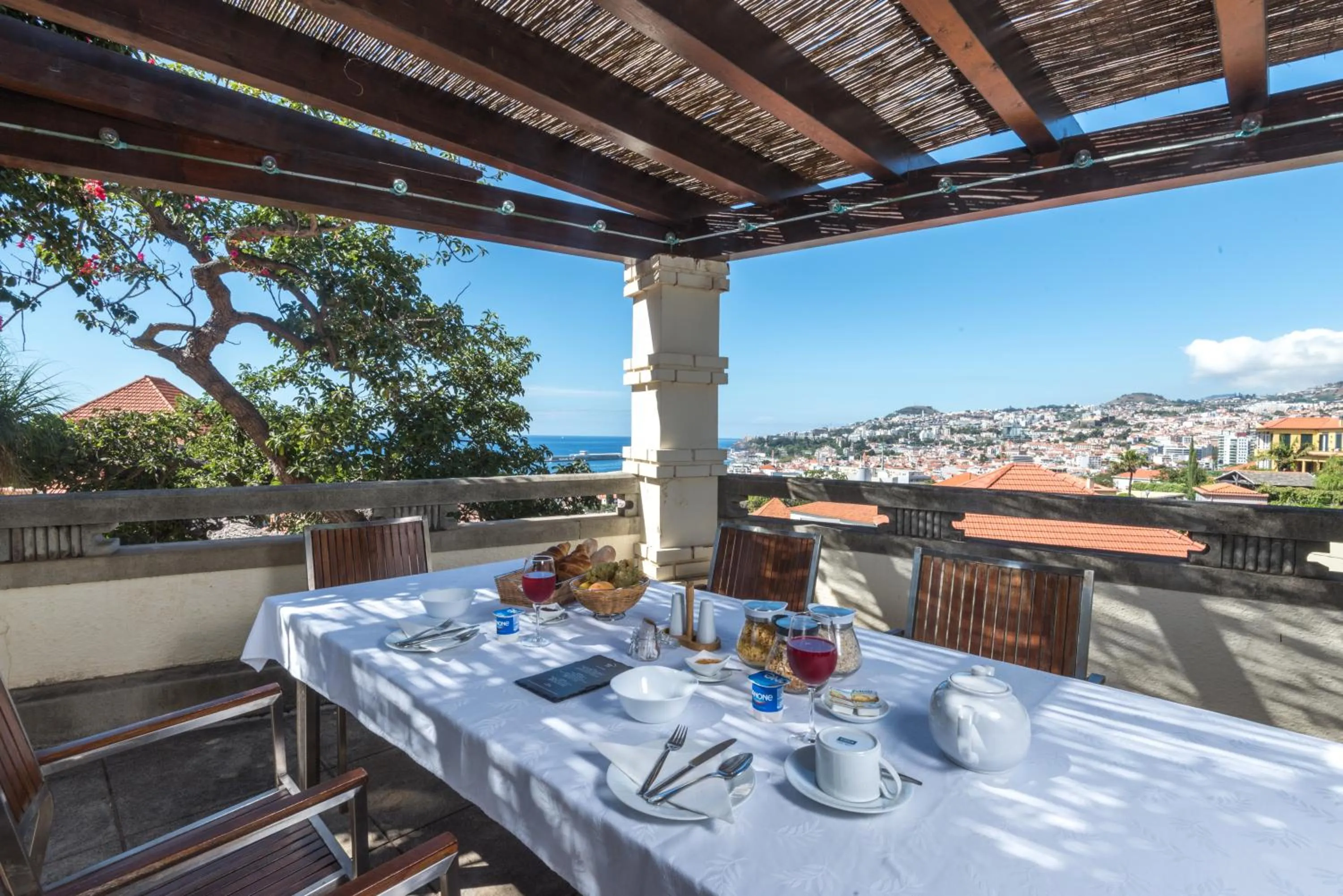 English/Irish breakfast in ARTS IN Hotel Conde Carvalhal