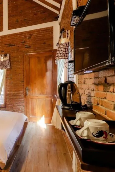 Bed in Omah Teras Bata Guesthouse