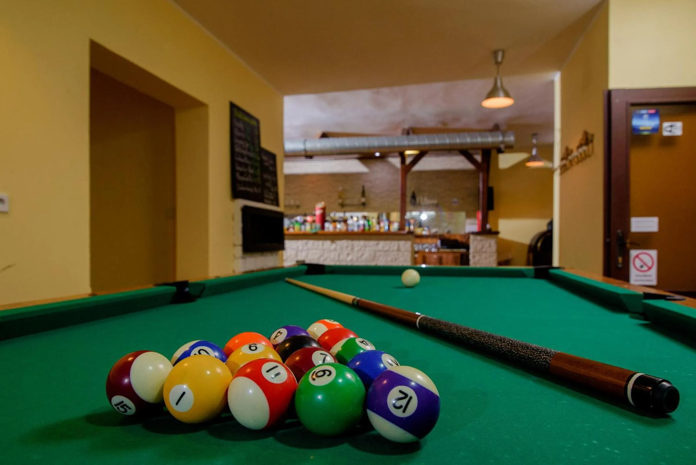 Billiard in Hotel Max