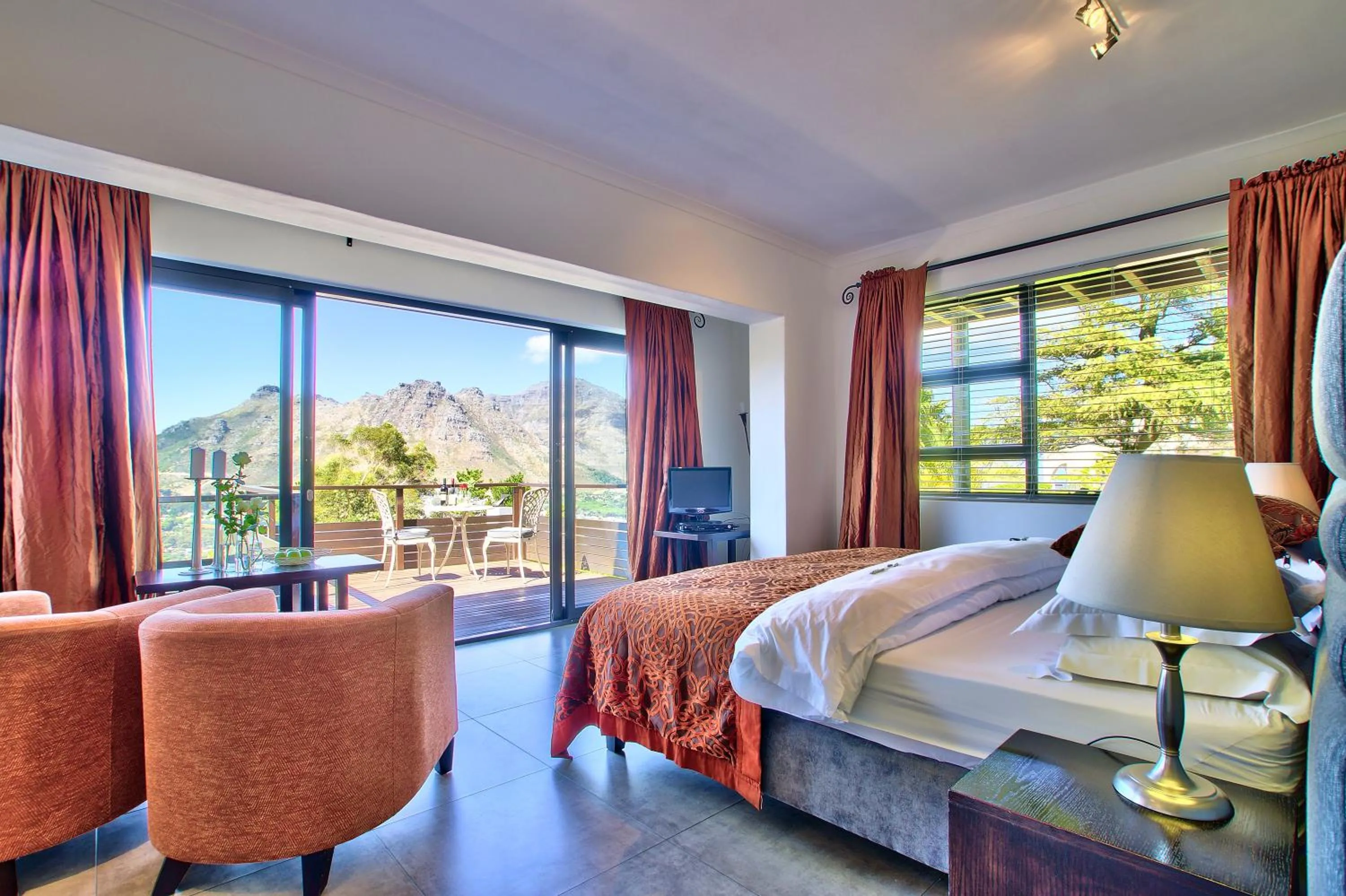 Day, Bed in Dreamhouse Guest House