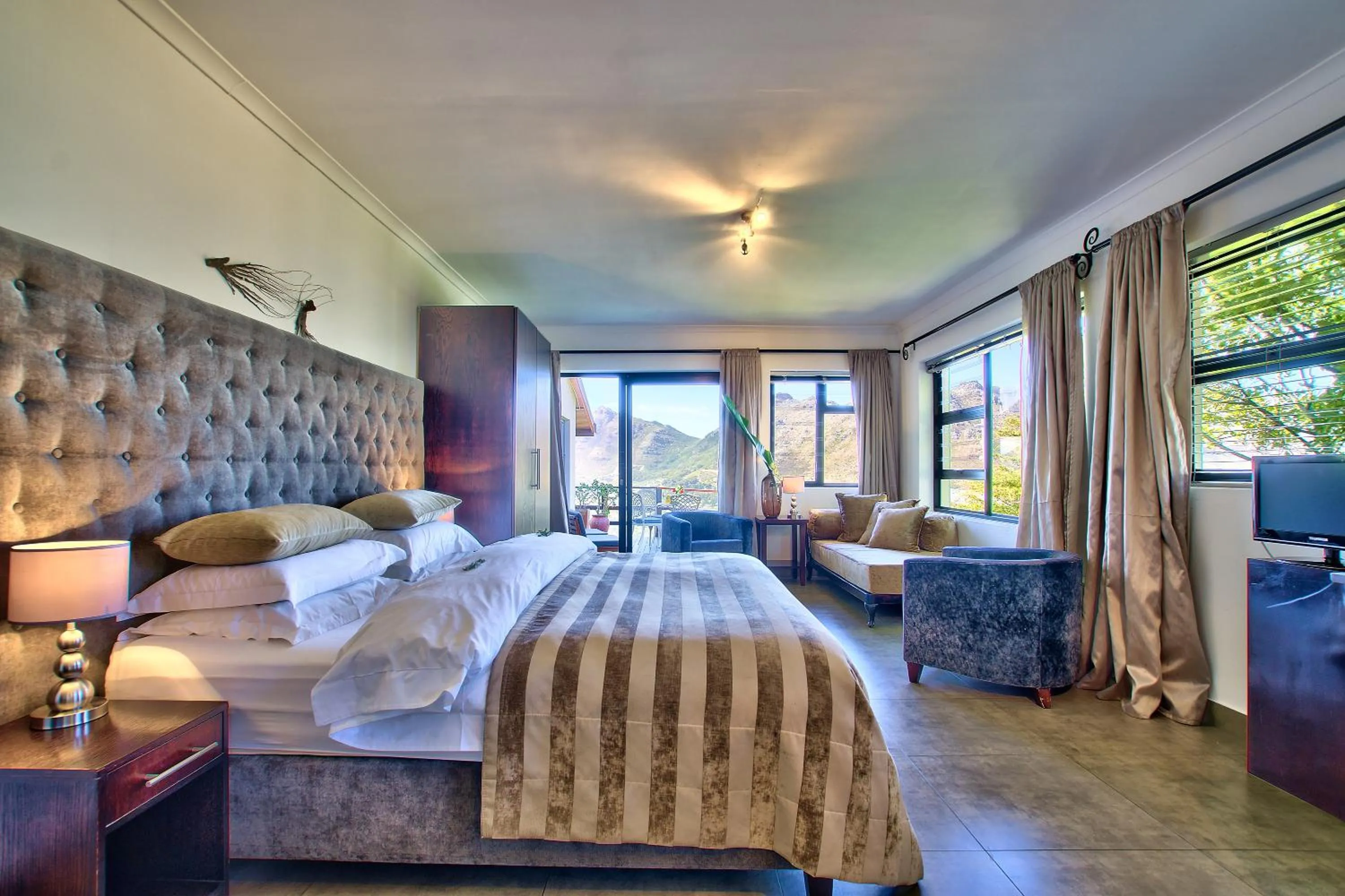 Day, Bed in Dreamhouse Guest House