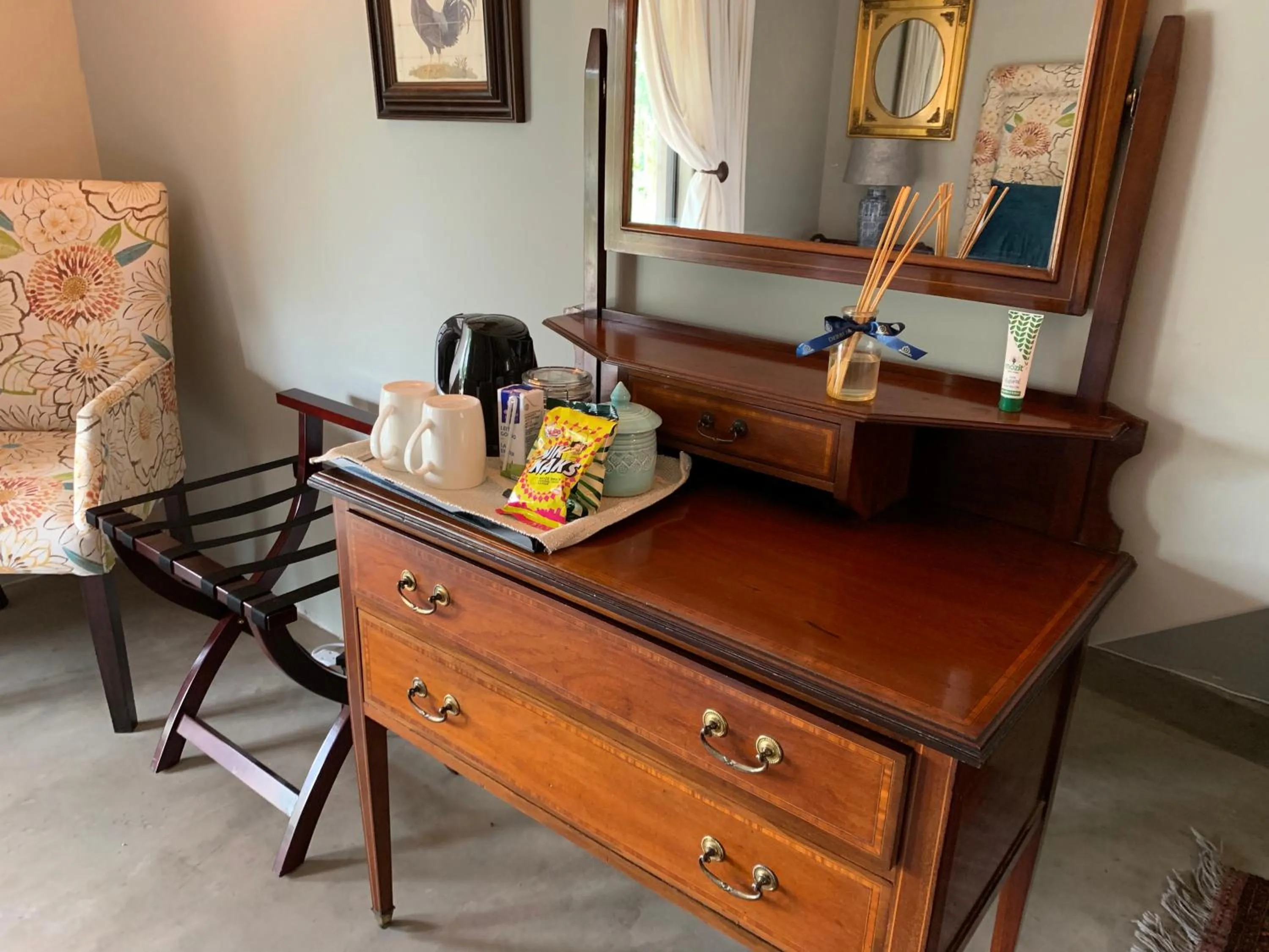 Coffee/tea facilities in Cavalo Guesthouse & Equestrian Estate