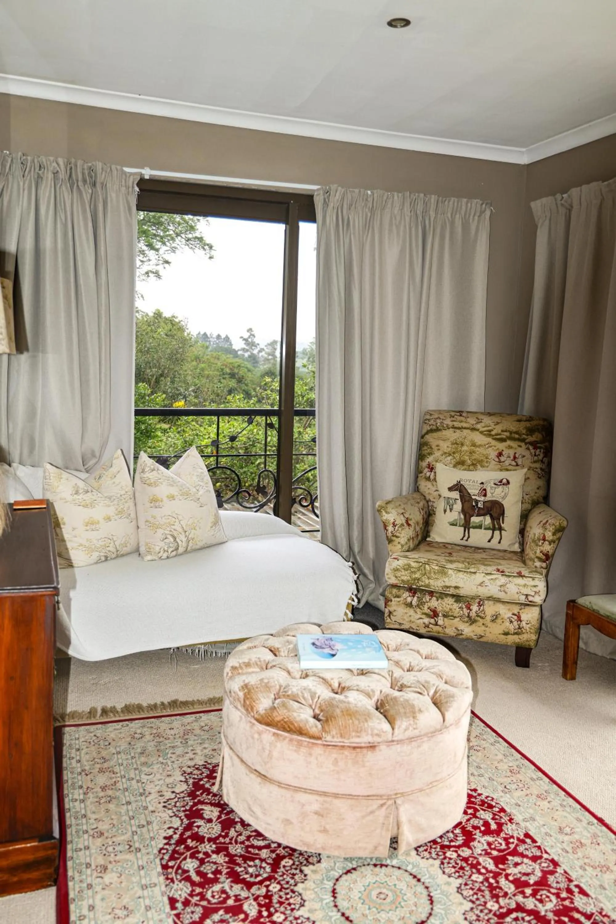 Cavalo Guesthouse & Equestrian Estate