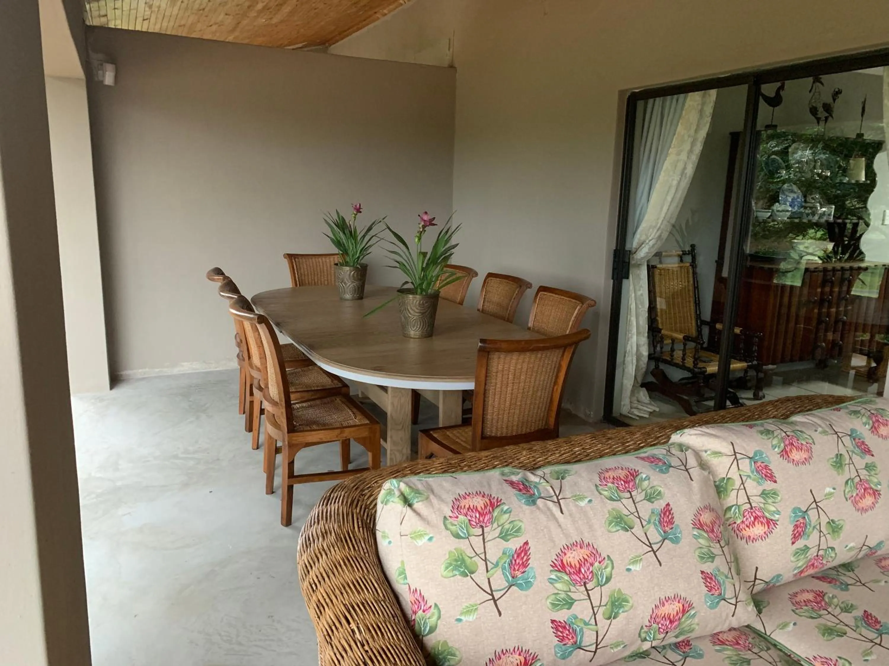 Seating area in Cavalo Guesthouse & Equestrian Estate