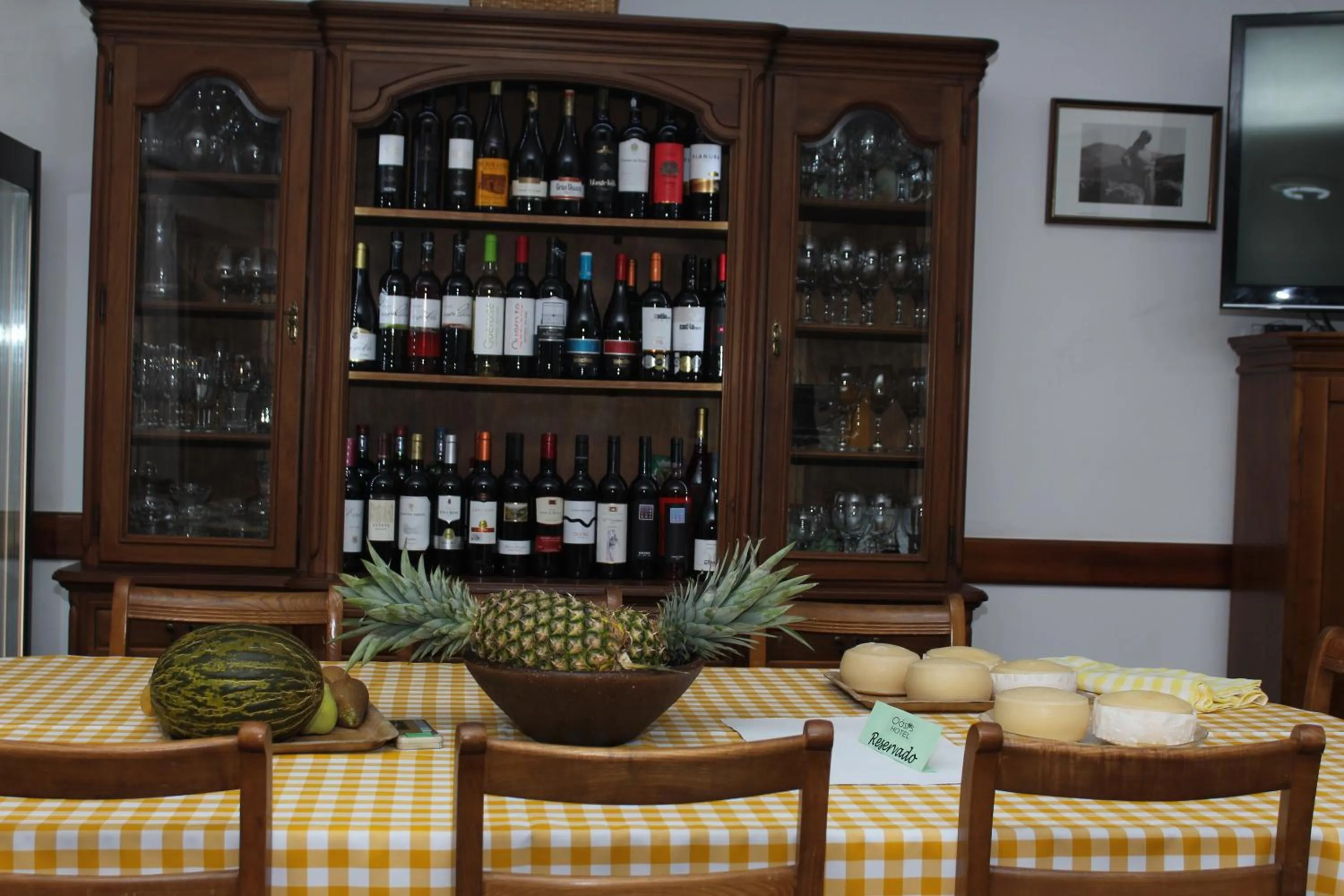 Restaurant/places to eat in Hotel Oasis
