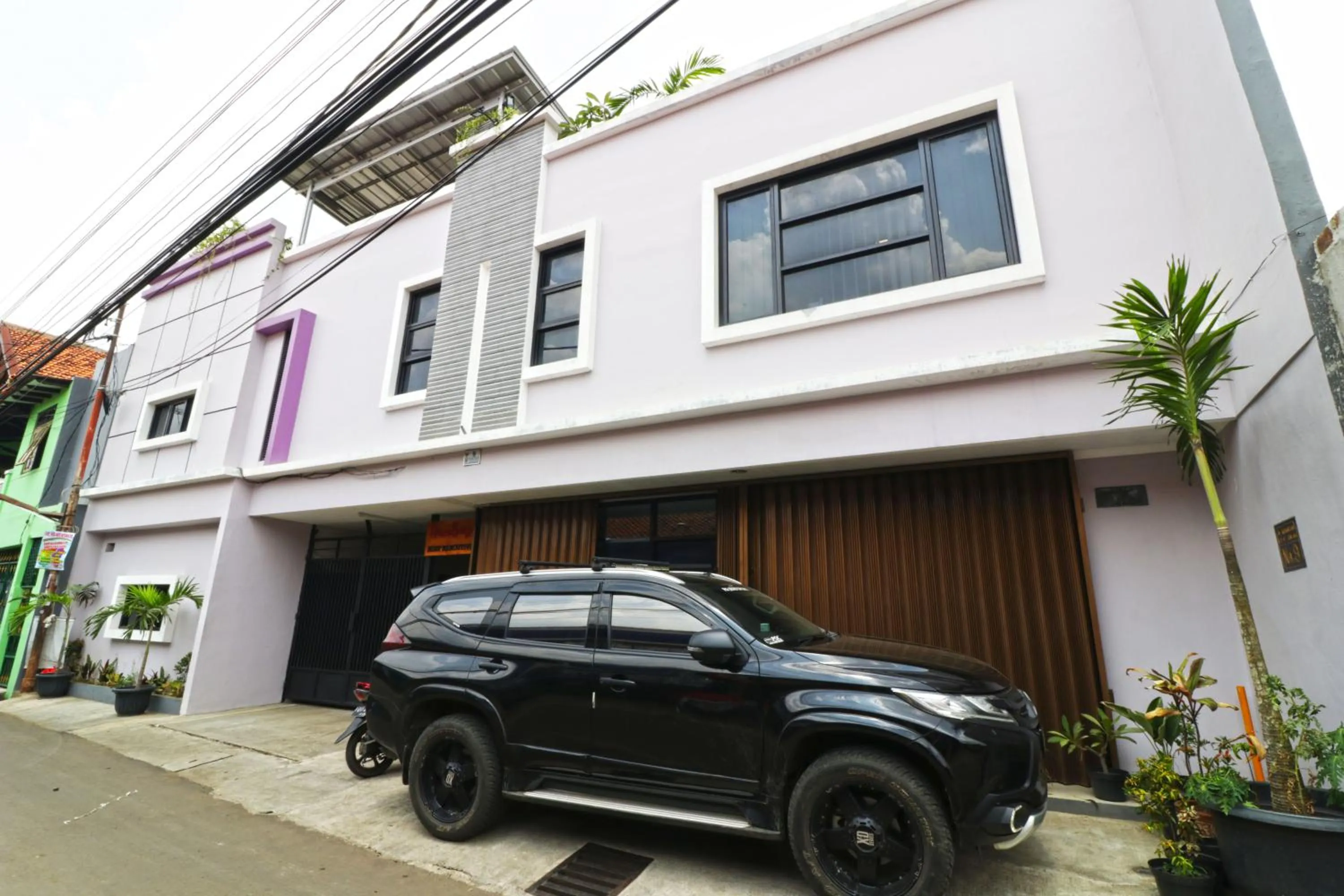 Property building in Wisma Surya