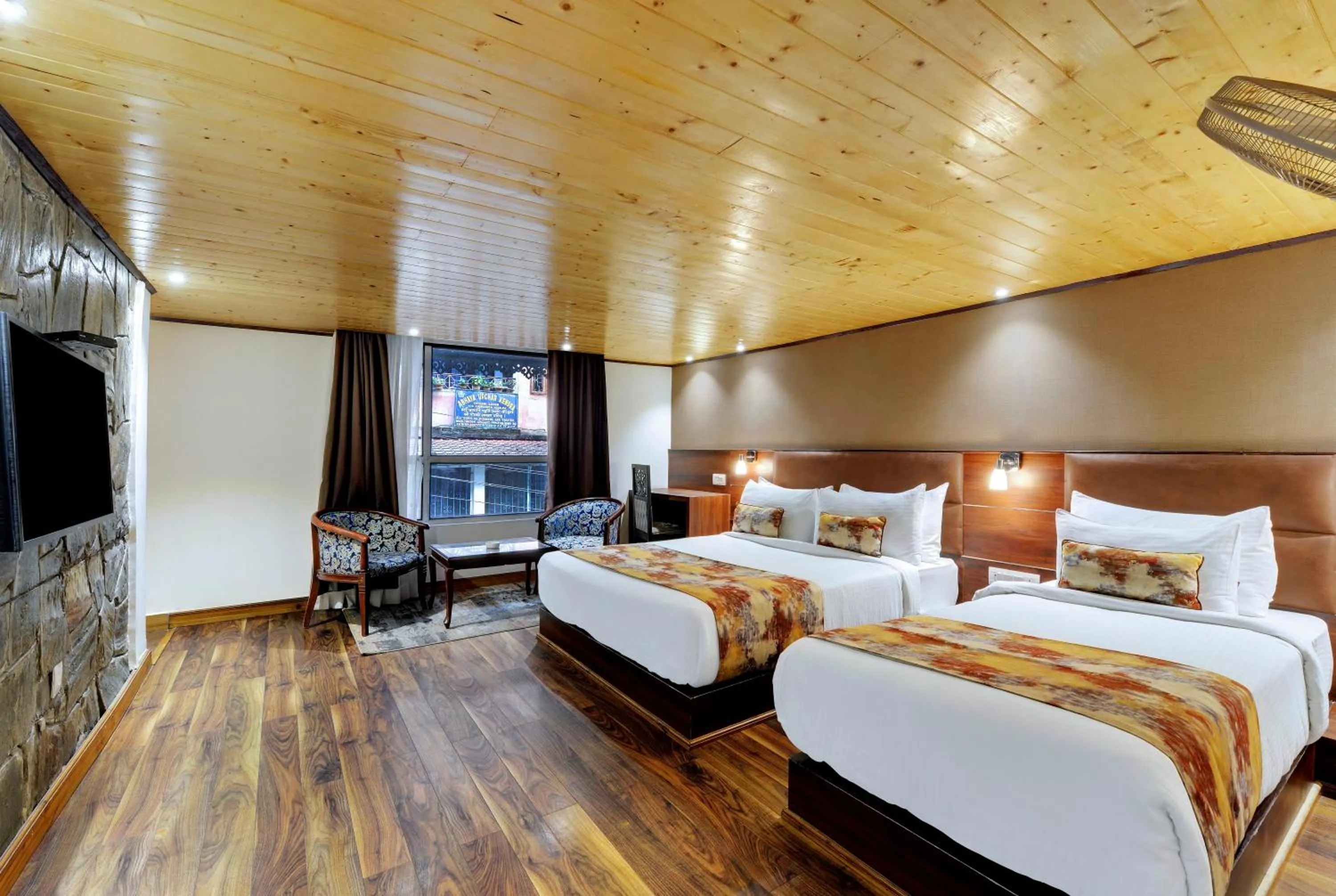 Bed in Yashshree Mall Road Darjeeling