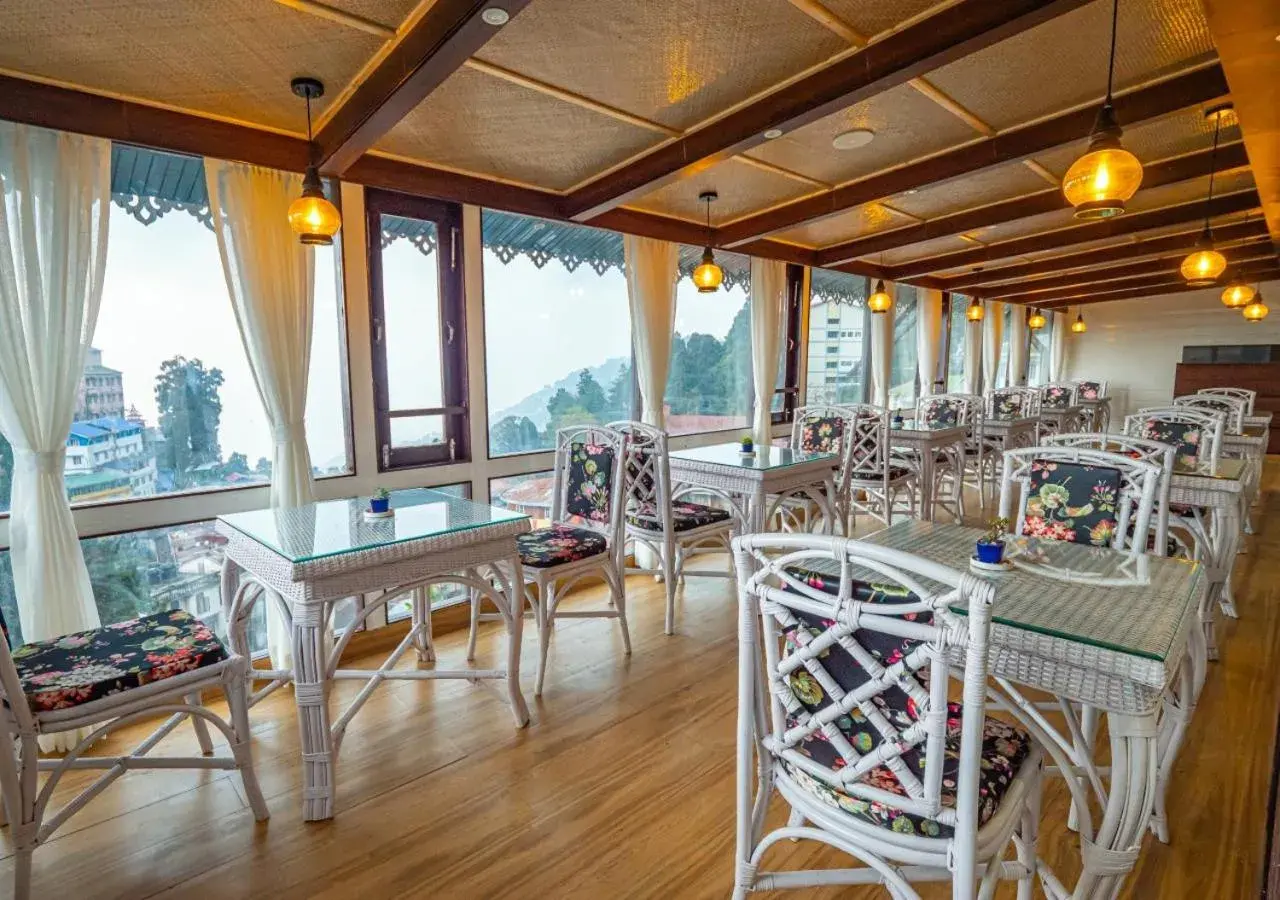 Restaurant/places to eat in Yashshree Mall Road Darjeeling Restaurant/places to eat in Yashshree Mall Road Darjeeling