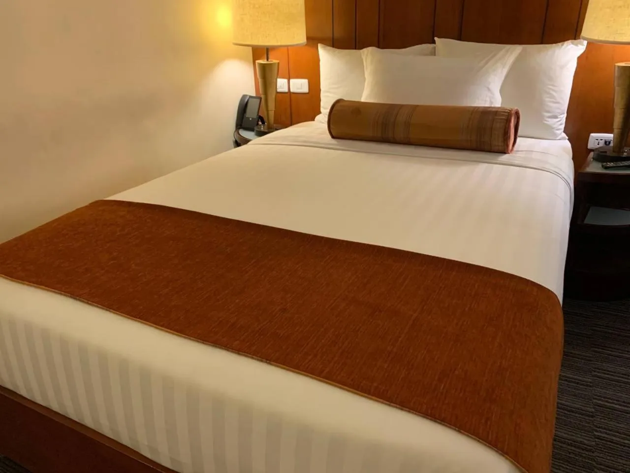 Bed in The HUB Hotel