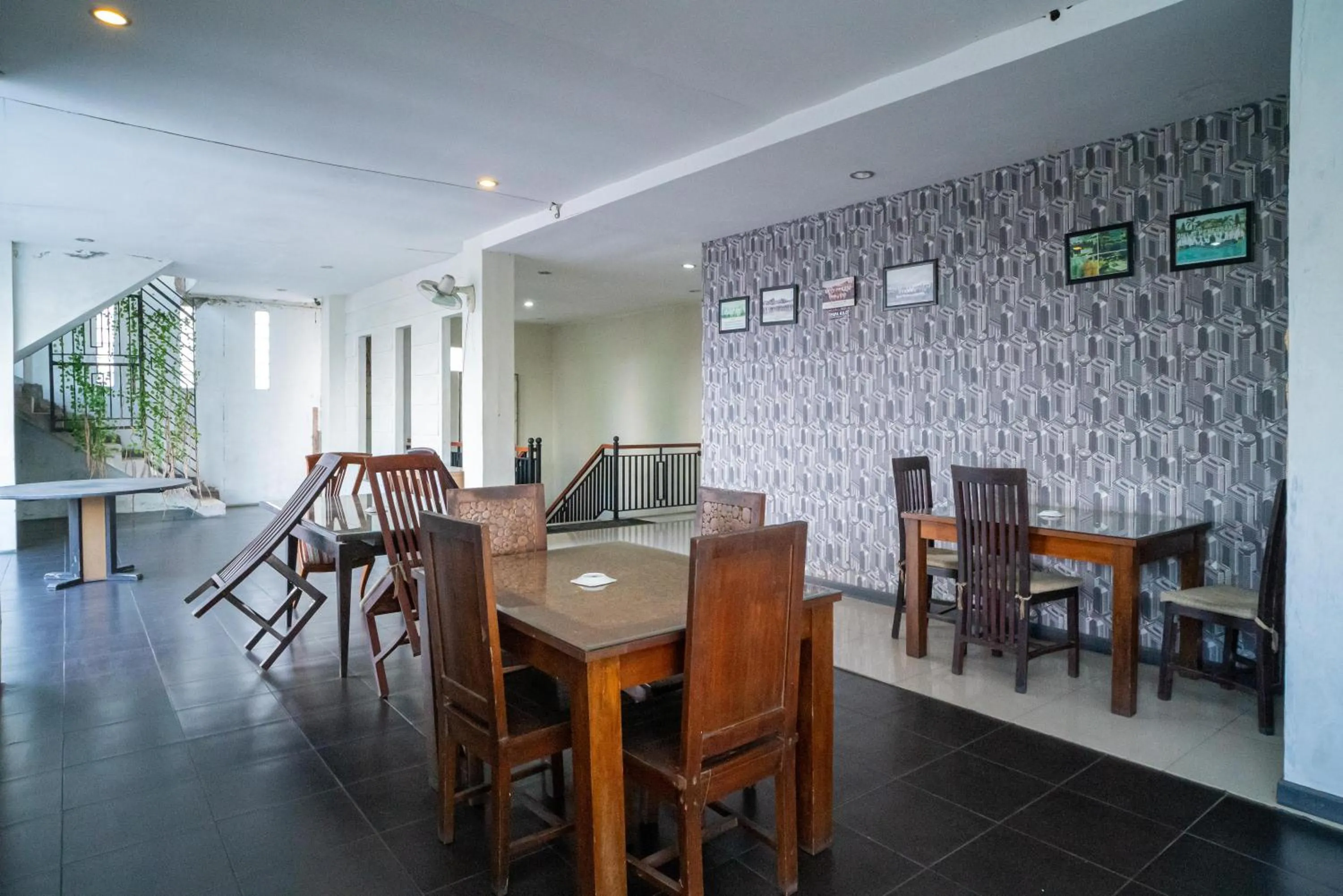 Restaurant/places to eat in Sans Hotel Zam-Zam Syariah Palangkaraya