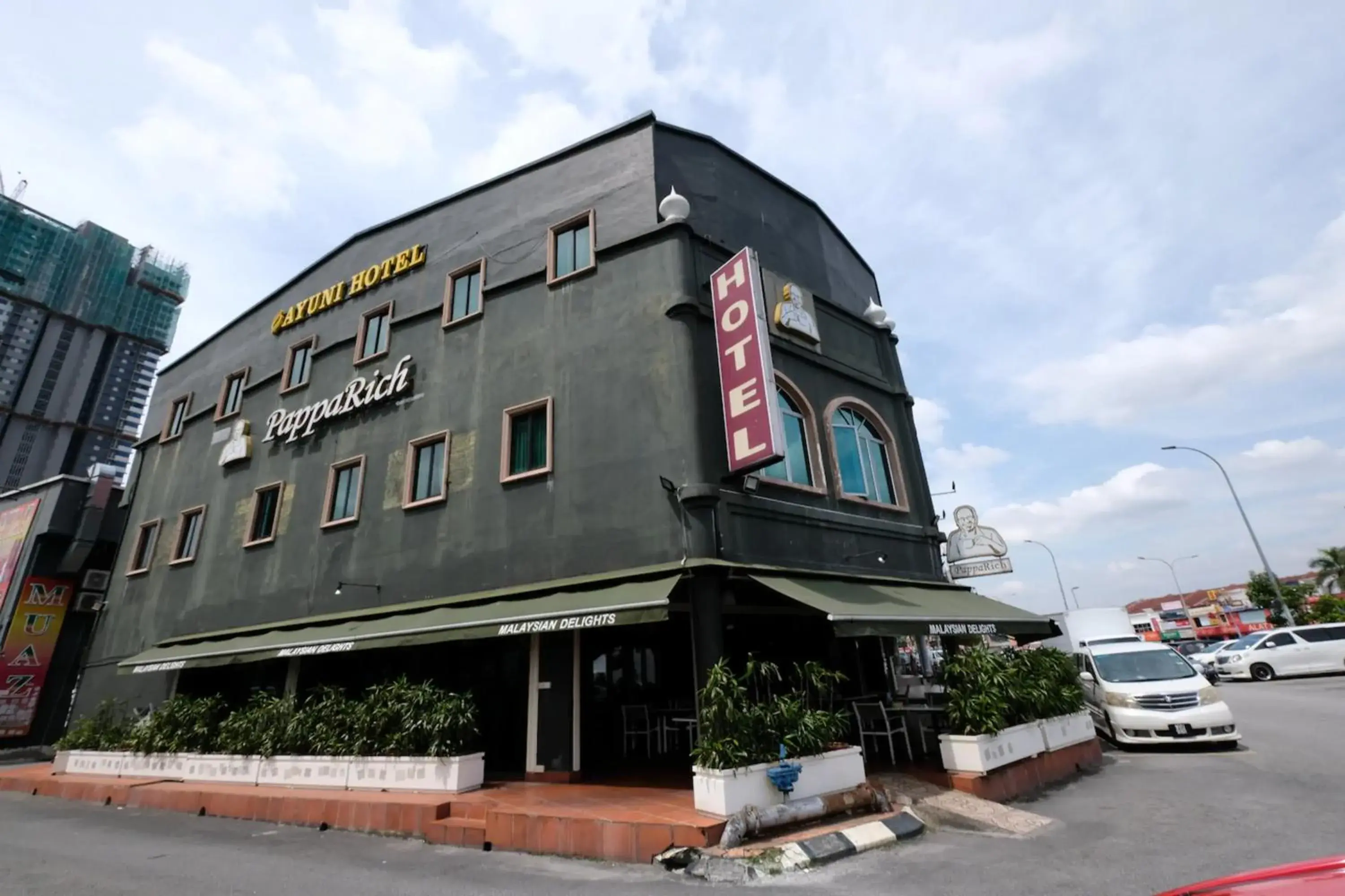 Facade/entrance in Hotel O Ayuni Hotel Facade/entrance in Hotel O Ayuni Hotel