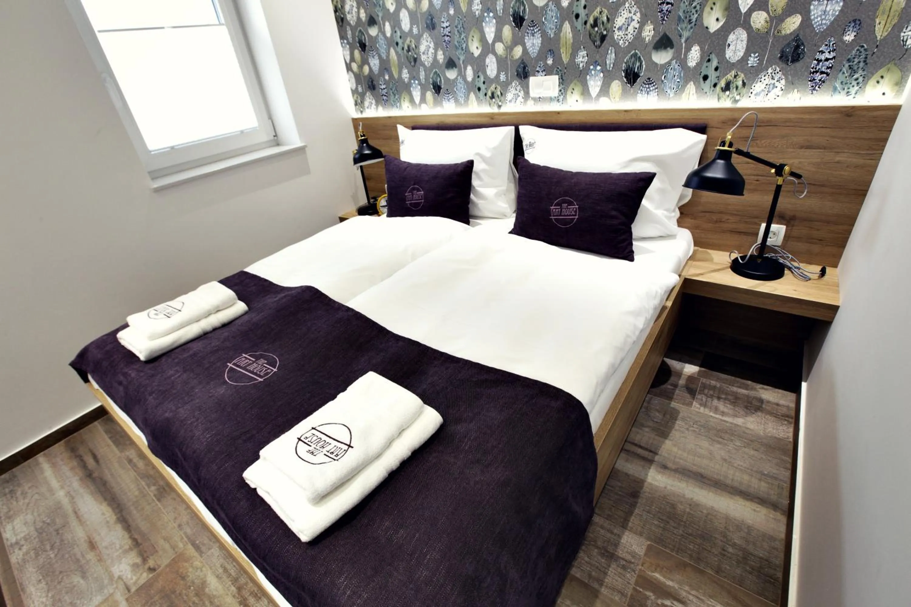 Bed in Apartments The Art House