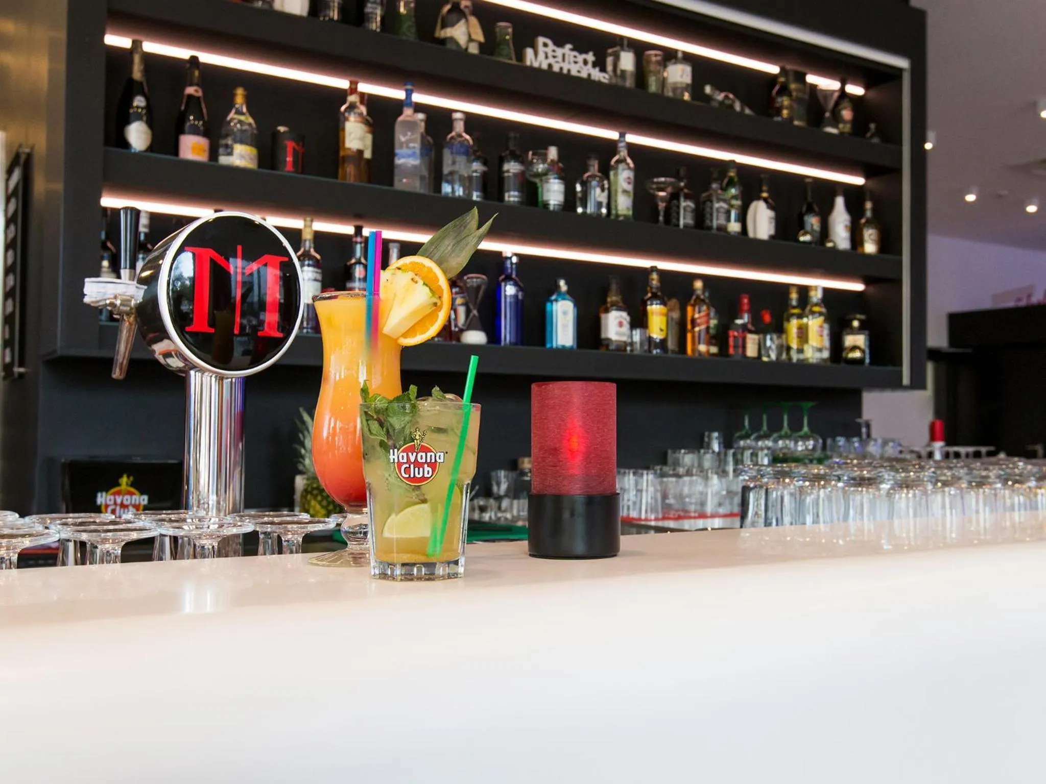 Lounge or bar in DORMERO Hotel Salzgitter