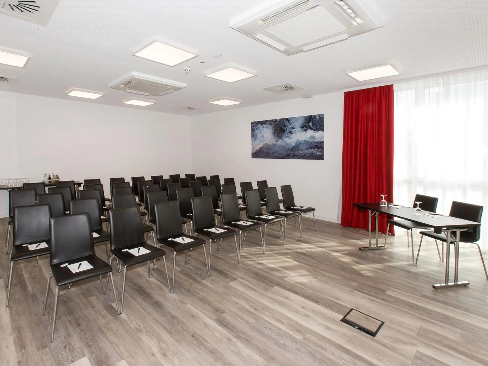 Meeting/conference room in DORMERO Hotel Salzgitter