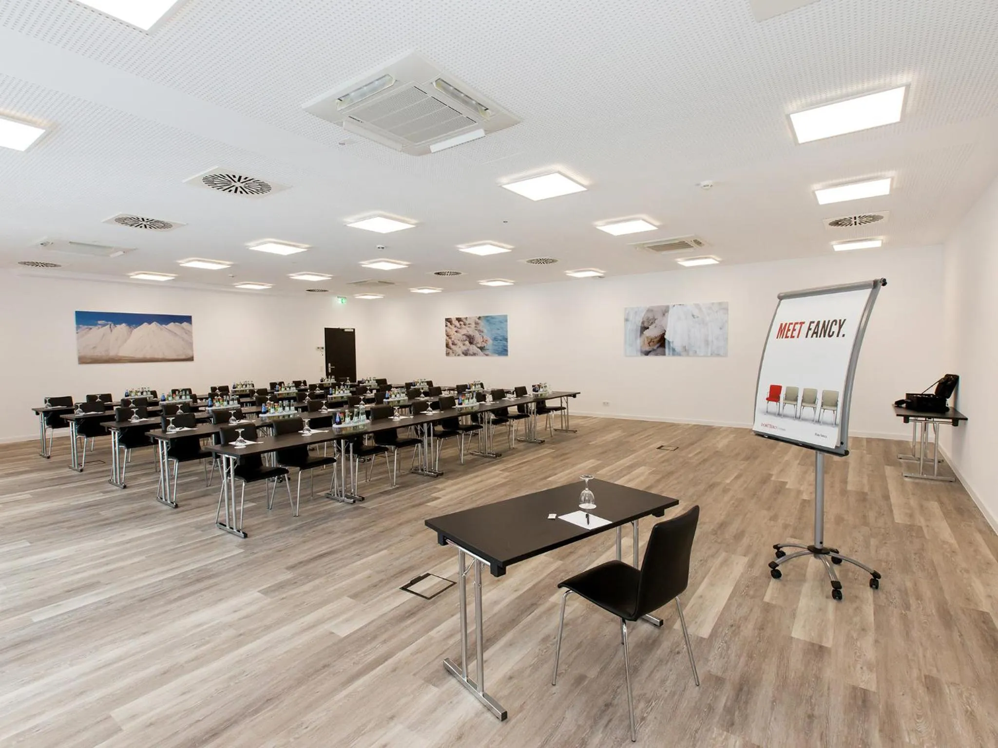 Meeting/conference room in DORMERO Hotel Salzgitter