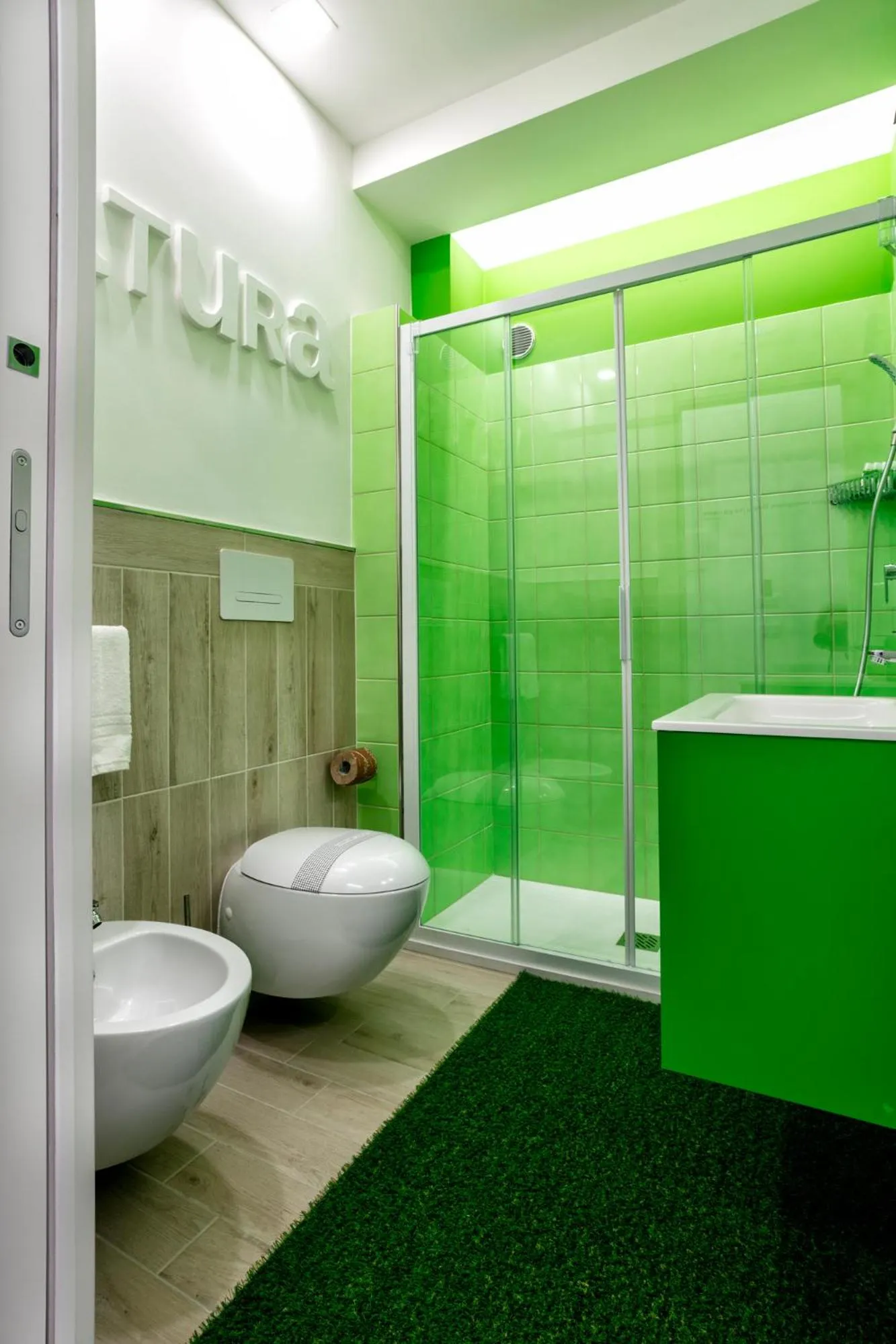 Bathroom in Manzoni Elements