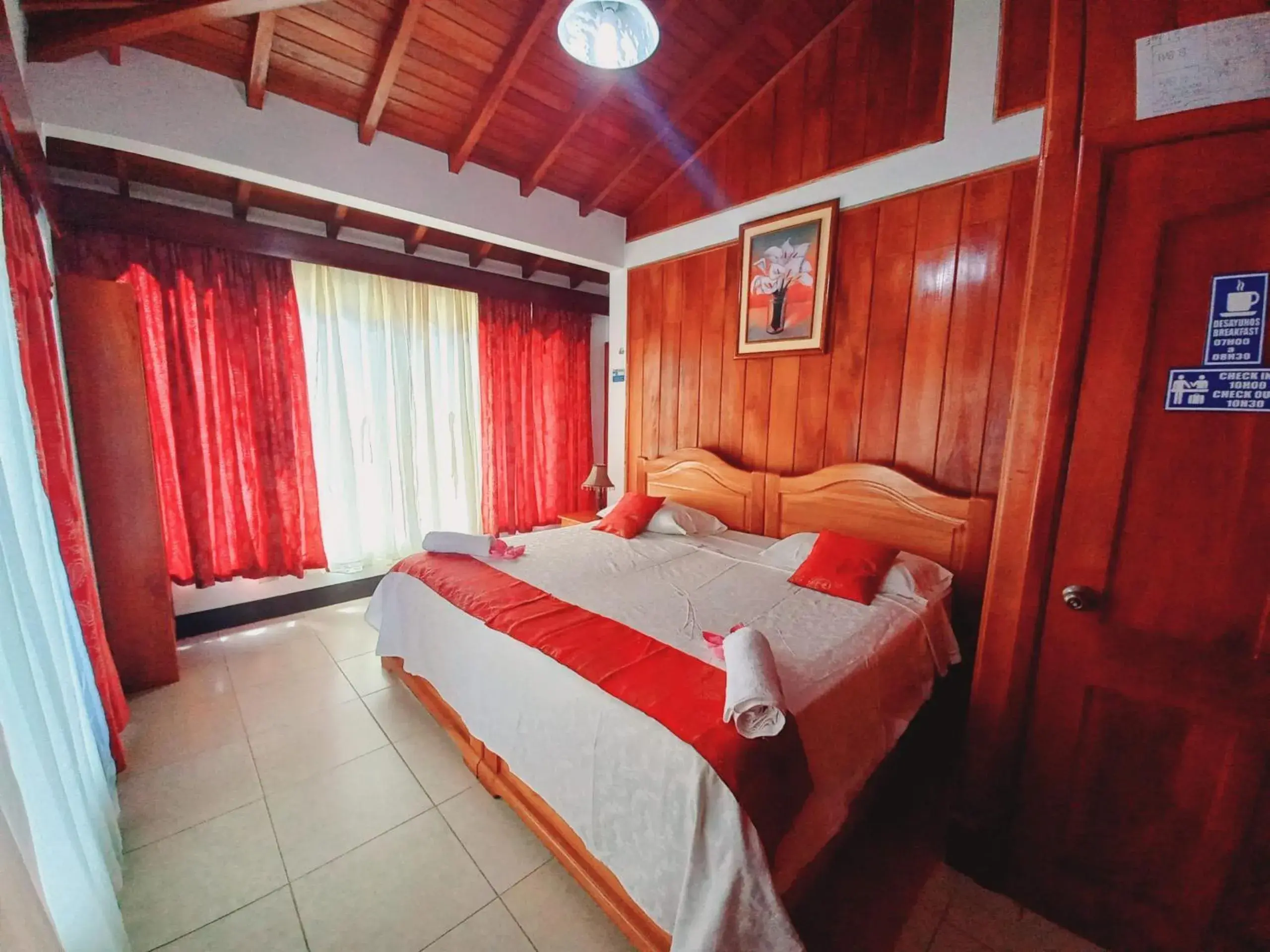 Classic Double Room with Balcony - single occupancy in Hotel Sula Sula Classic Double Room with Balcony - single occupancy in Hotel Sula Sula
