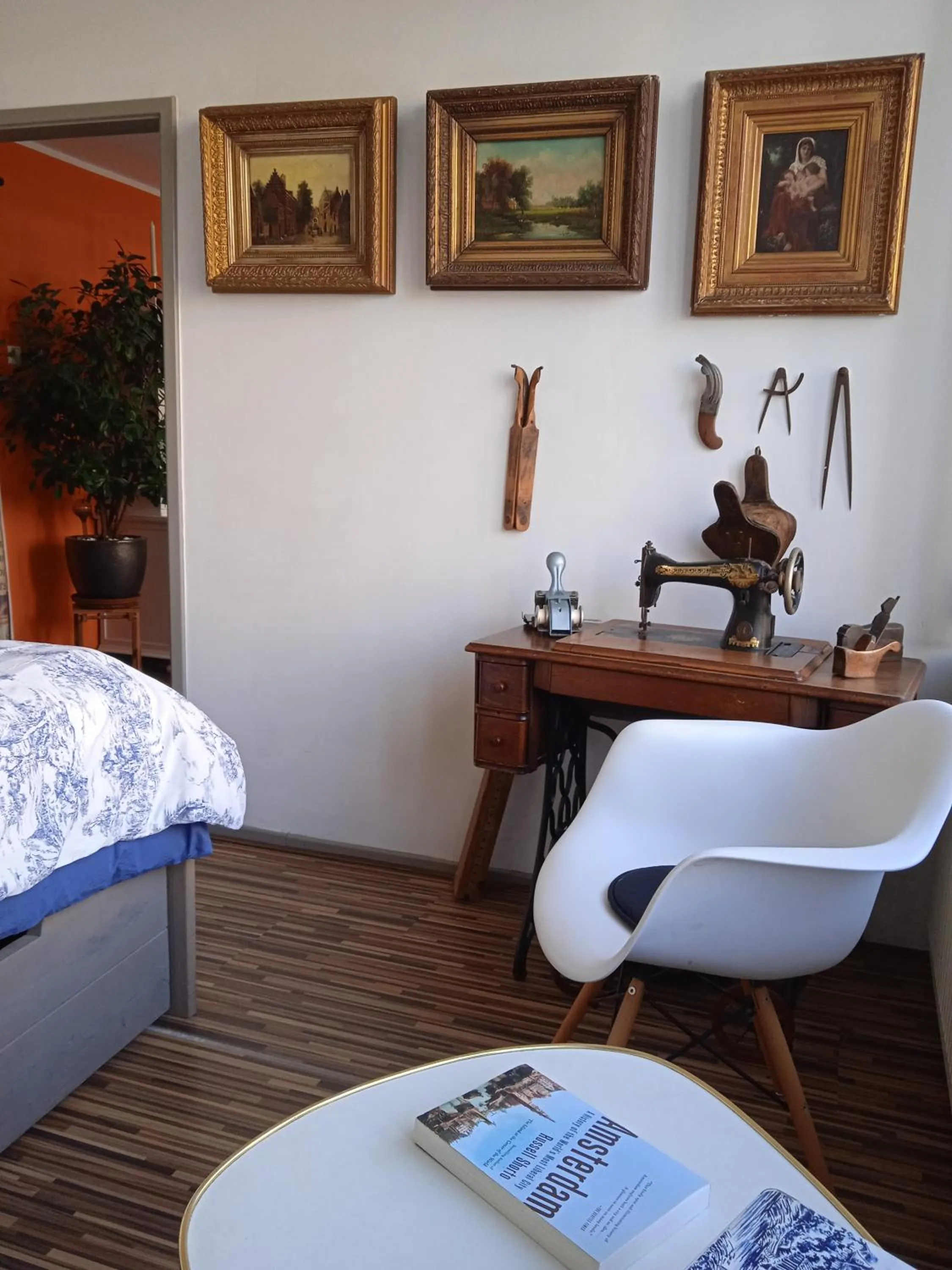 Decorative detail, Bed in Bed and Breakfast Amsterdam West